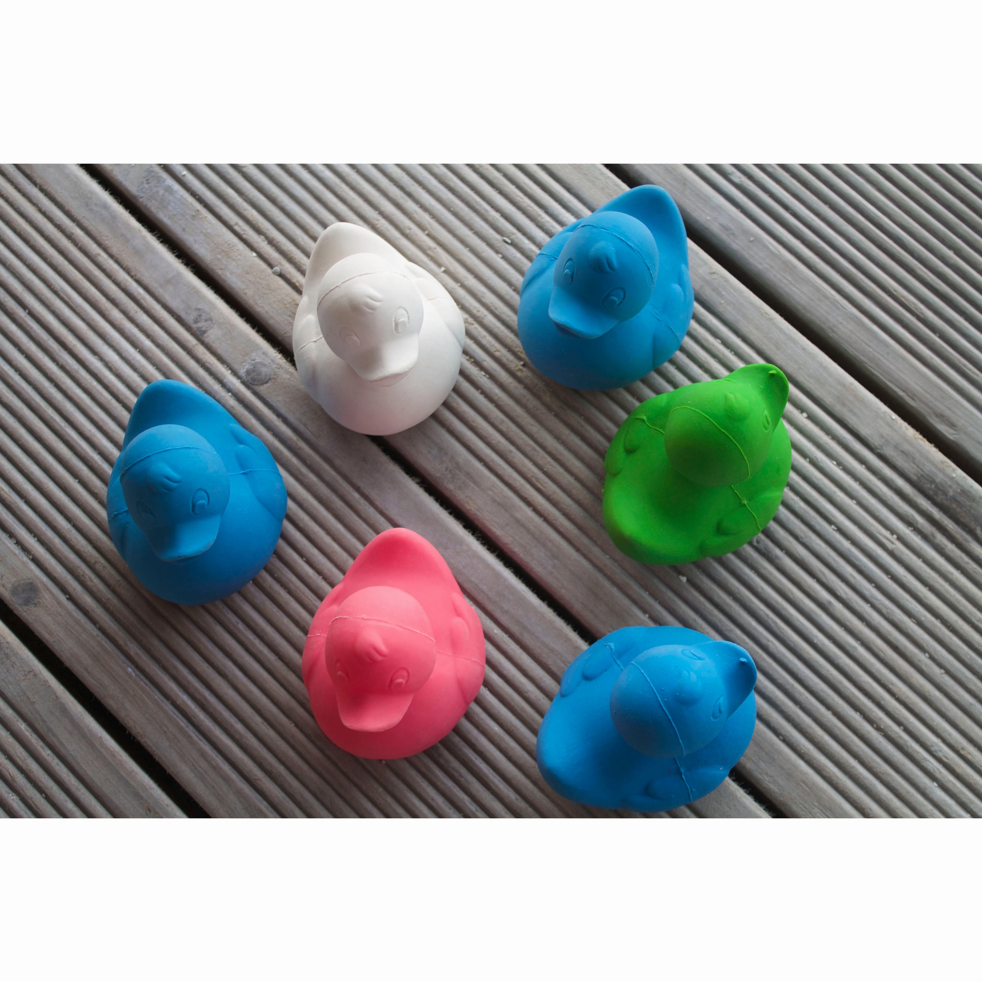 Oli & Carol Extra Large Monochrome Ducks Teether