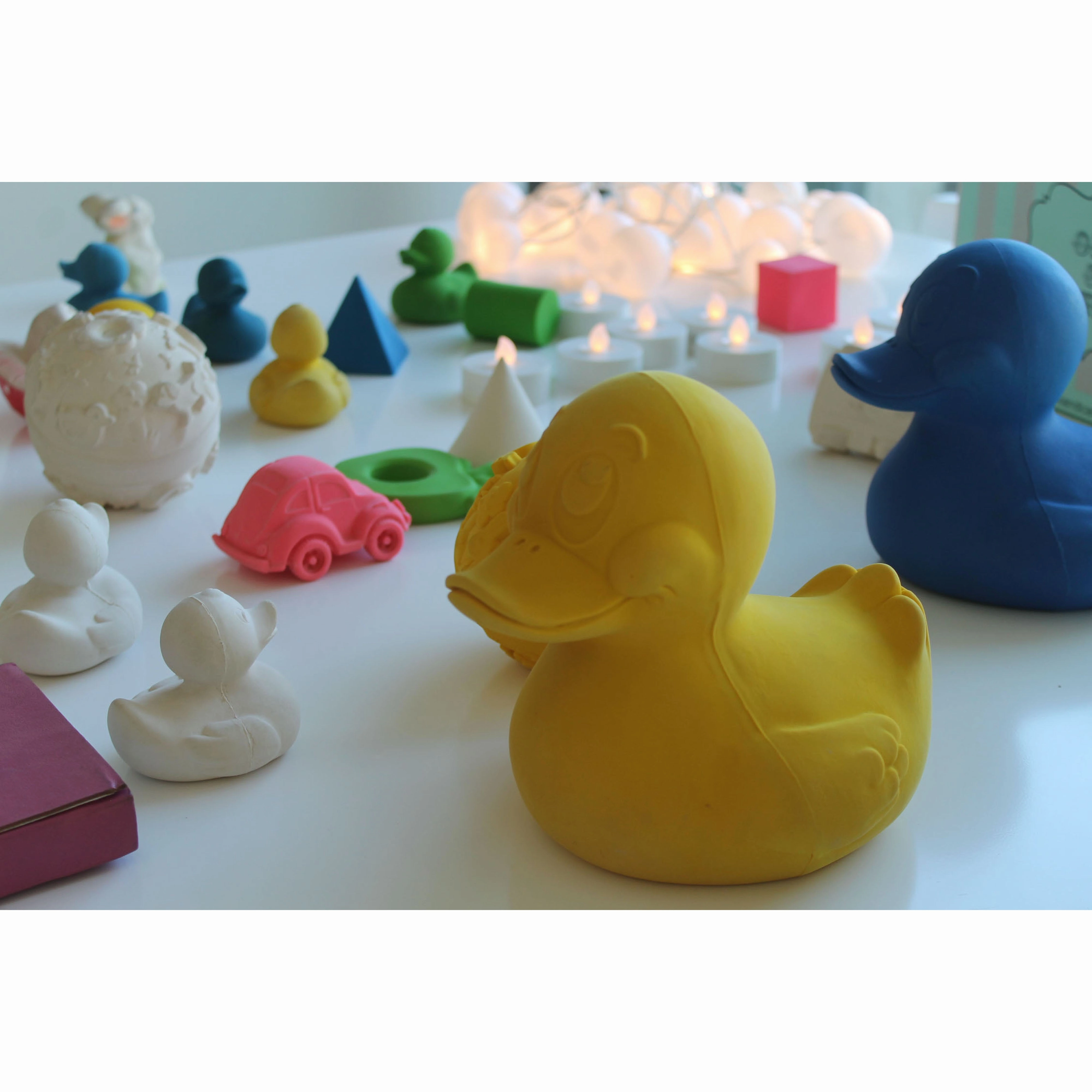 Oli & Carol Extra Large Monochrome Ducks Teether