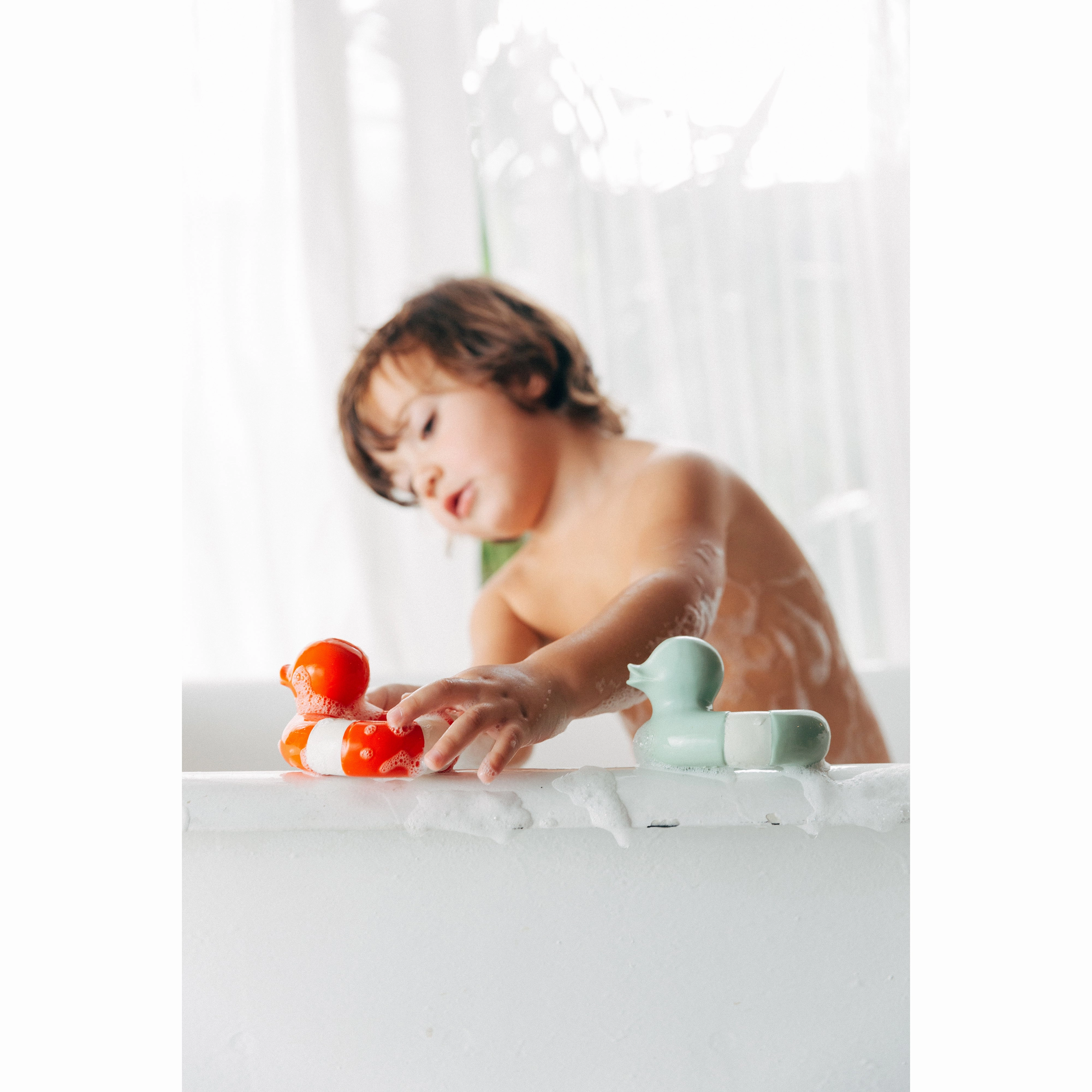 Oli & Carol Floatie Duck Red Teether