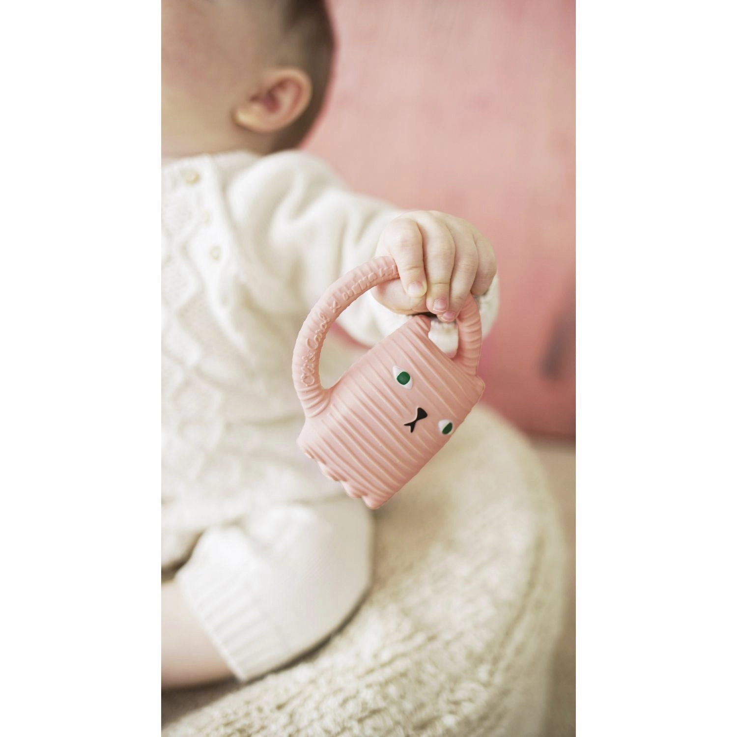 Oli & Carol Ginge Cat Teether