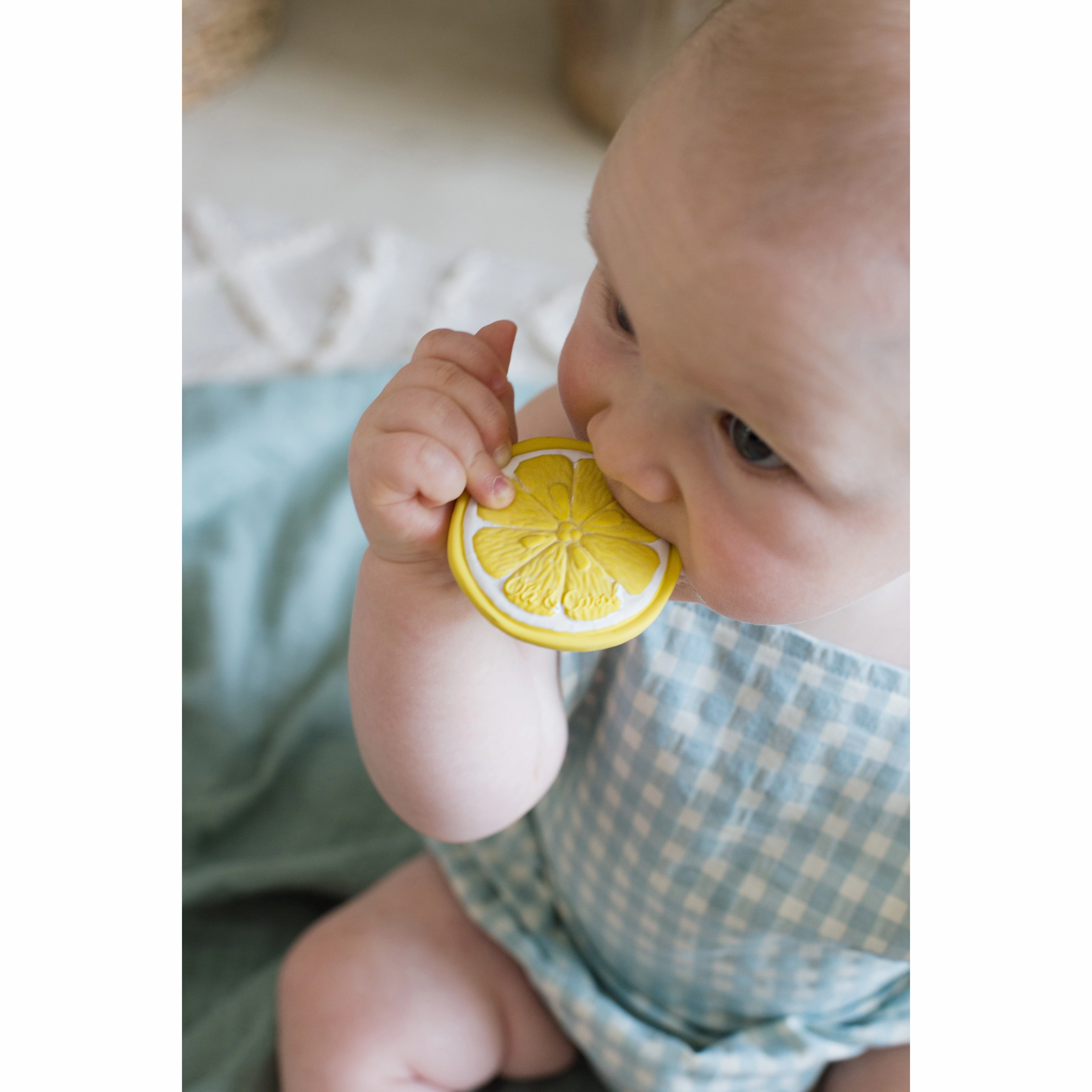Oli & Carol John Lemon Teether