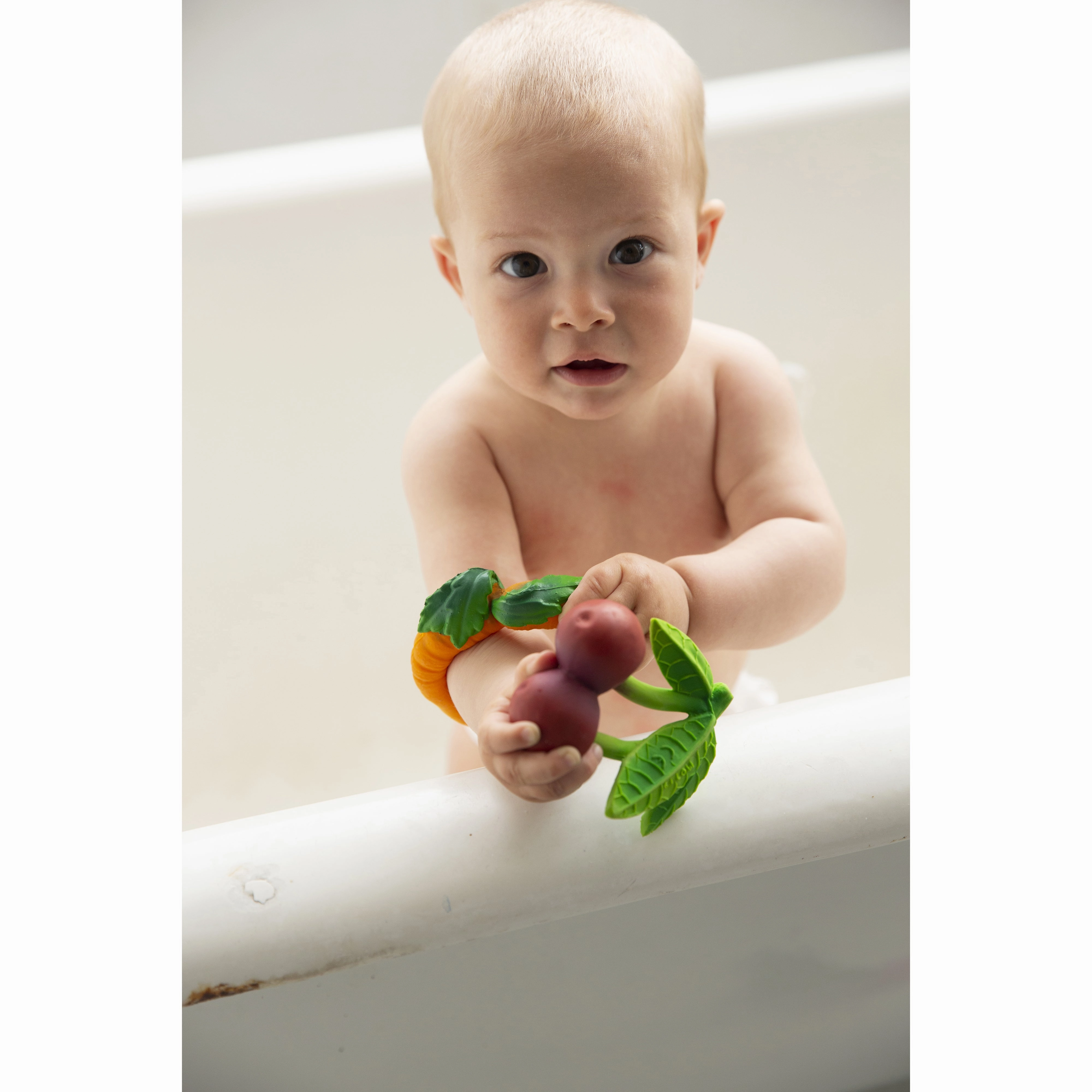 Oli & Carol Mery The Cherry Teether