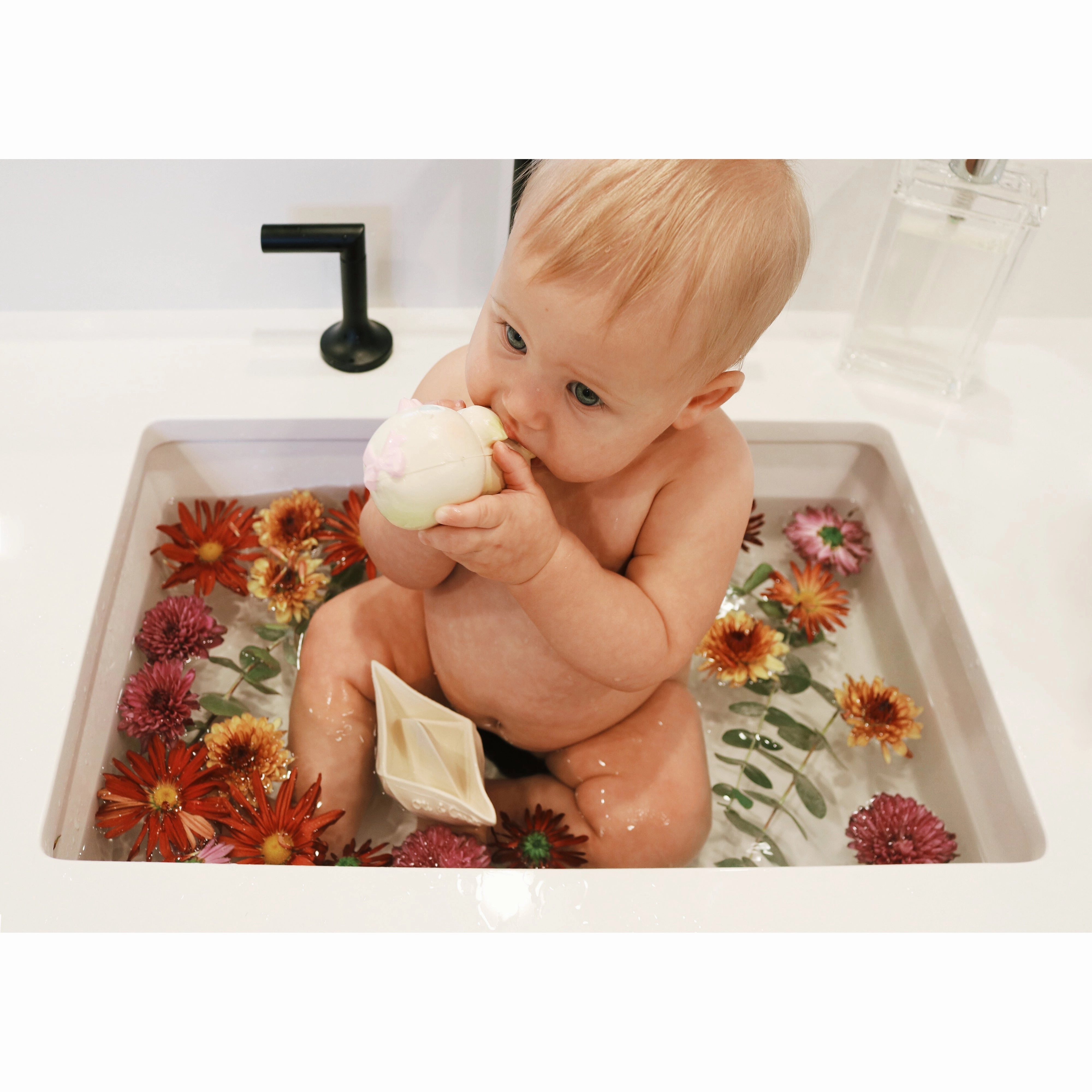 Oli & Carol Origami Boat Nude Teether