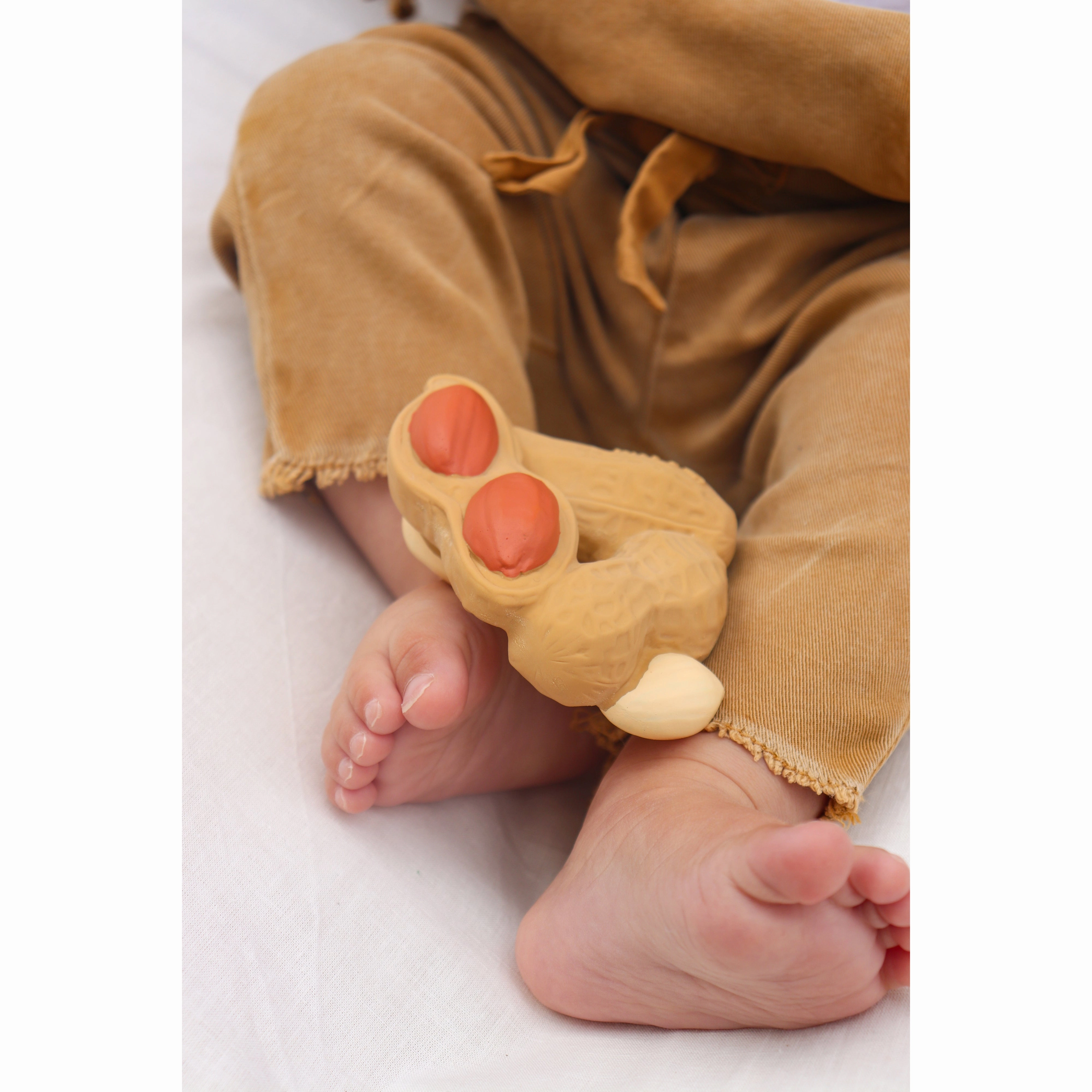 Oli & Carol Paco The Peanut Teether