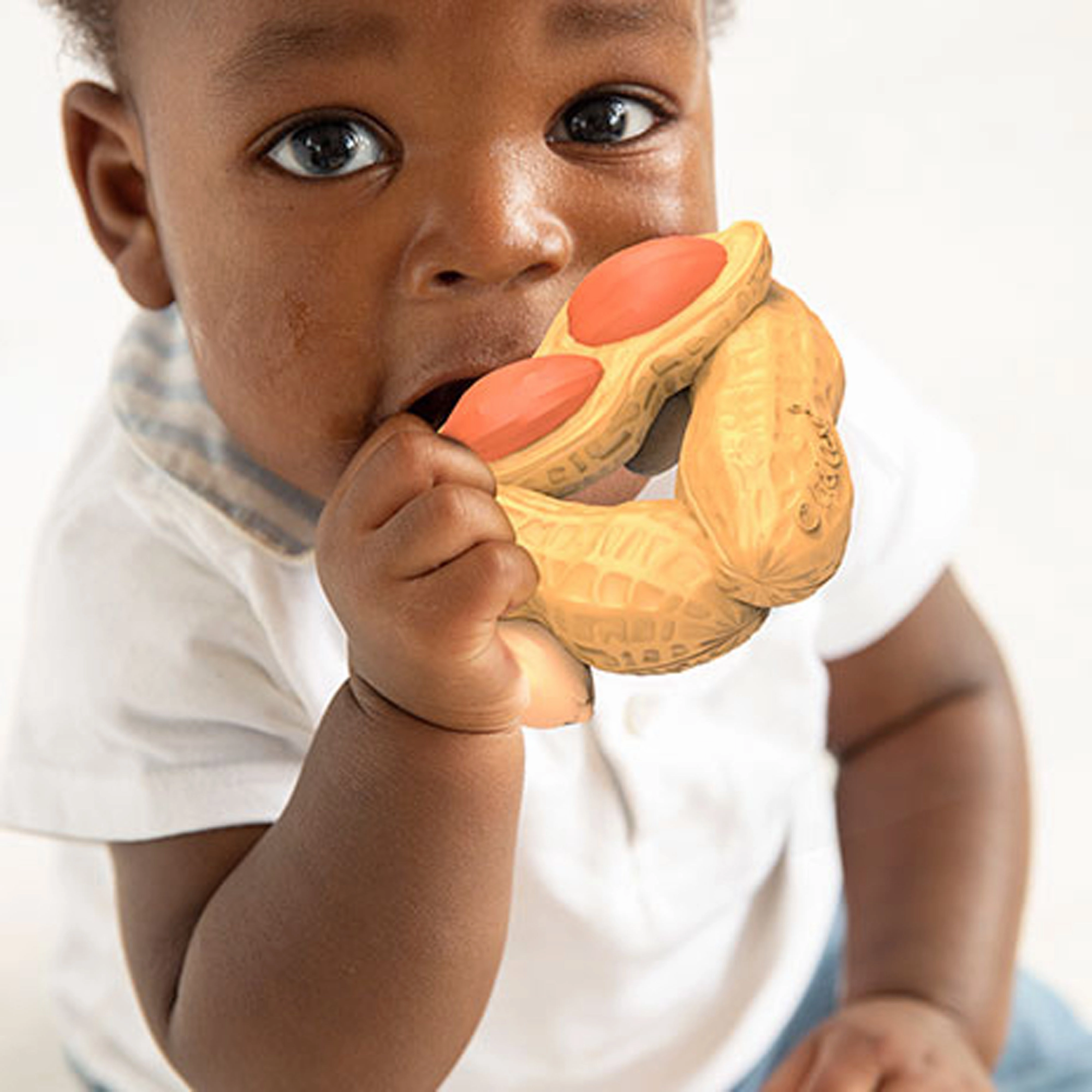 Oli & Carol Paco The Peanut Teether