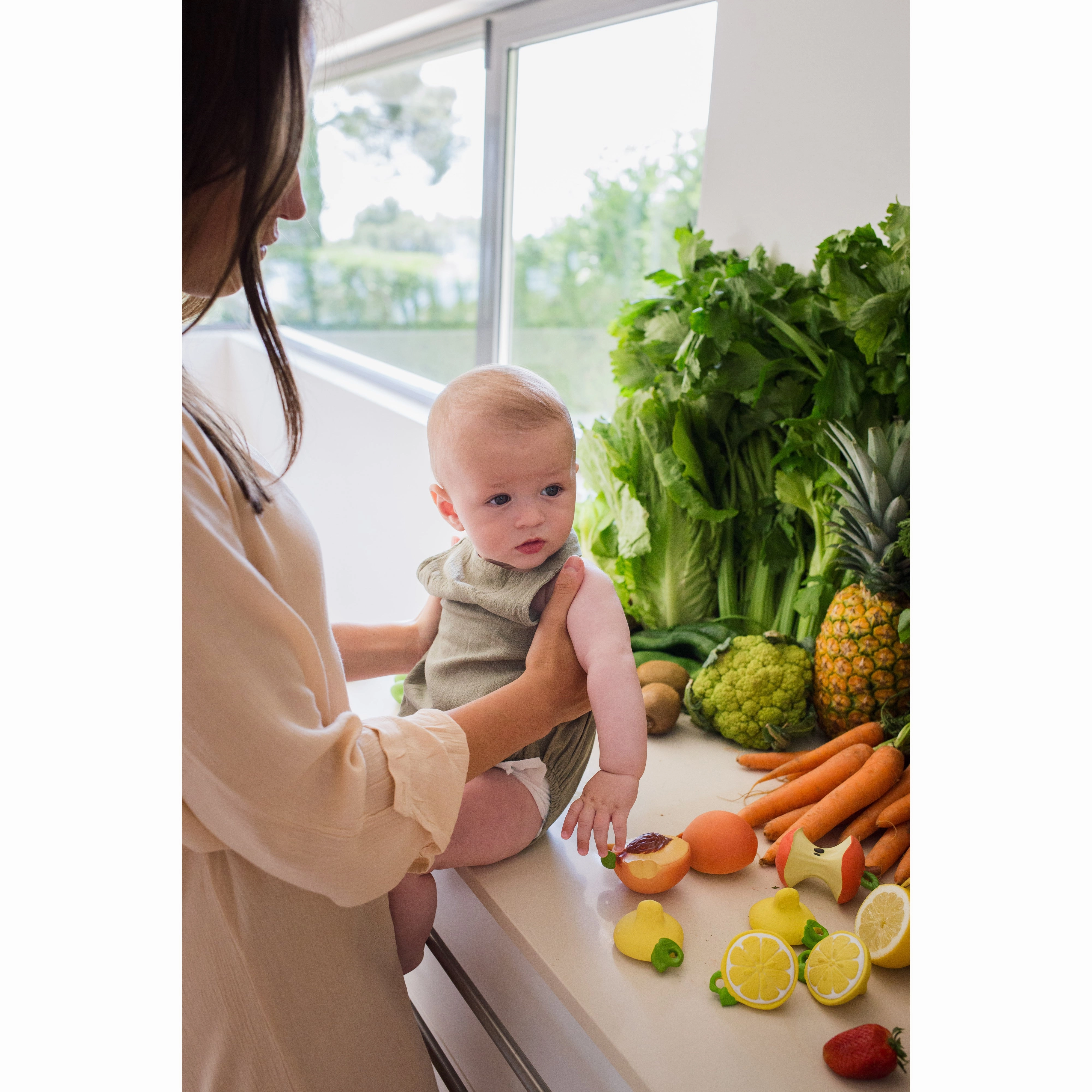 Oli & Carol Palm Peach Teether