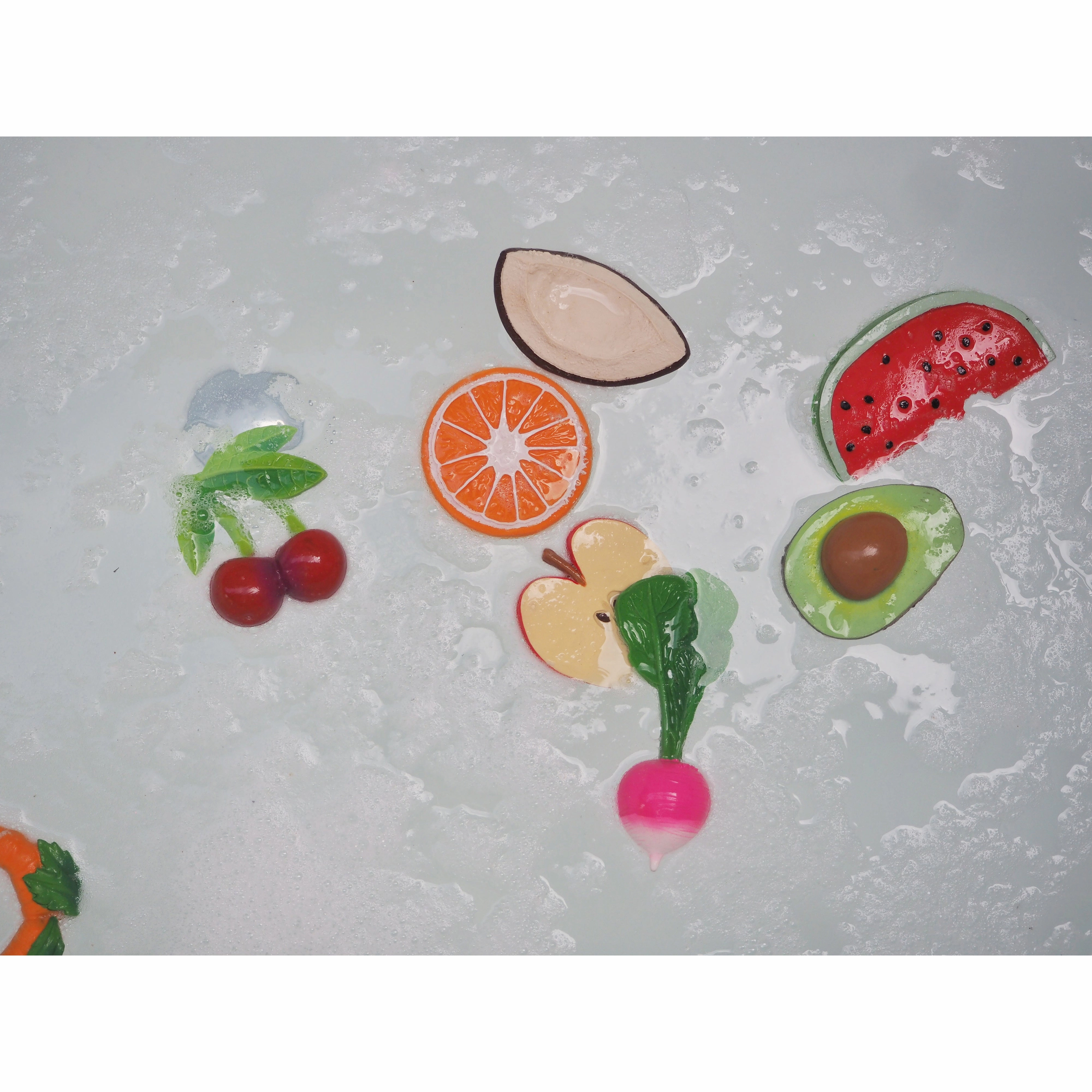 Oli & Carol Pepita The Apple Teether