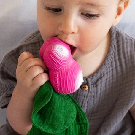 Oli & Carol Ramona The Radish Mini Doudou-Teether