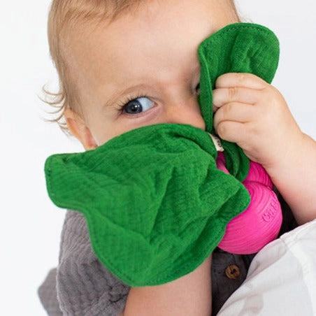 Oli & Carol Ramona The Radish Mini Doudou-Teether