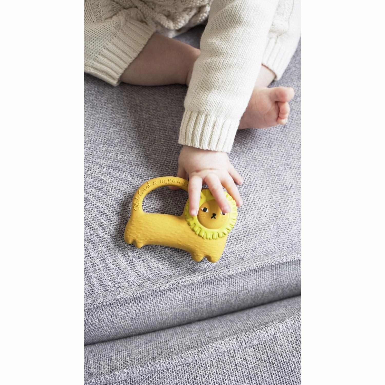Oli & Carol Richie Lion Teether