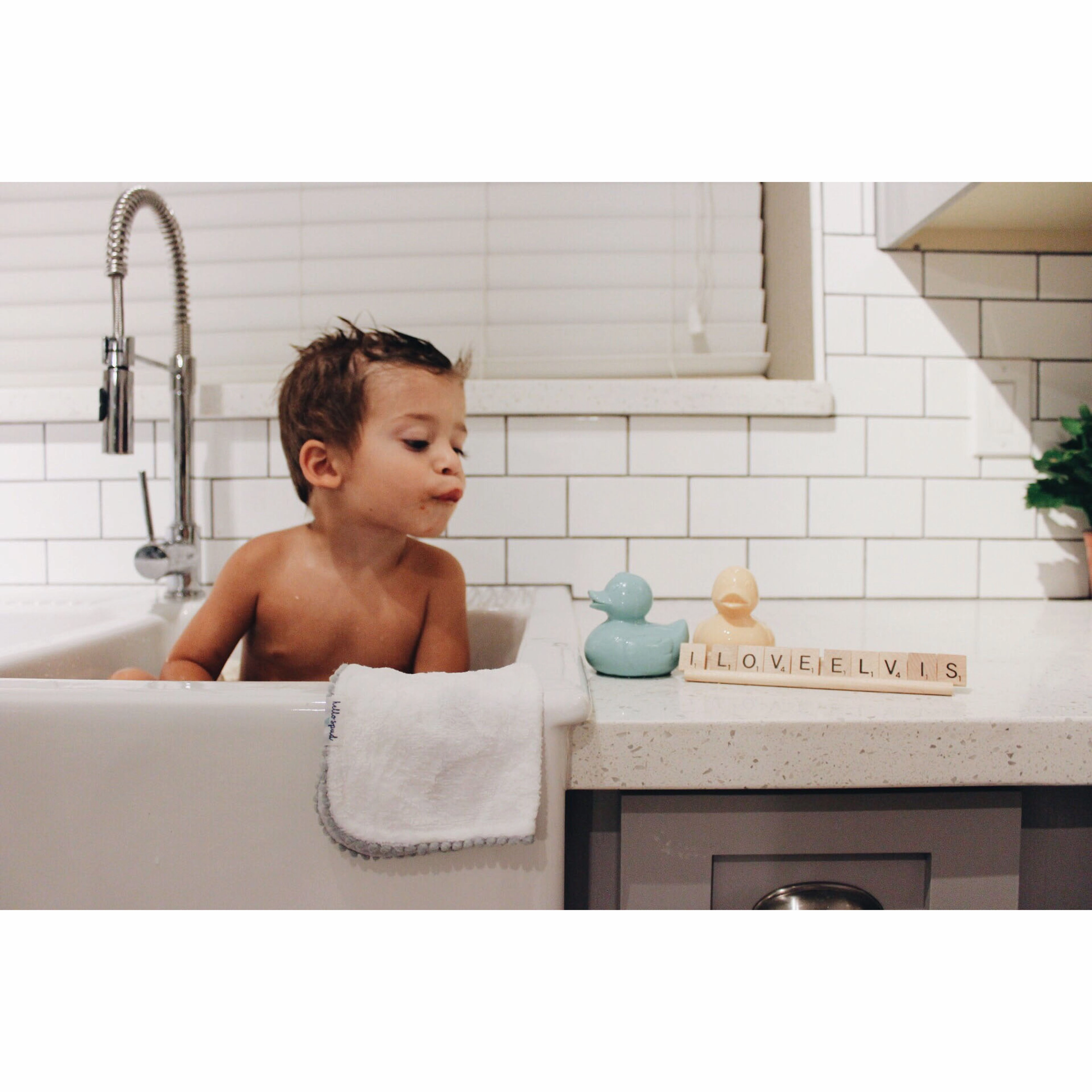 Oli & Carol Small Monochrome Ducks Teether