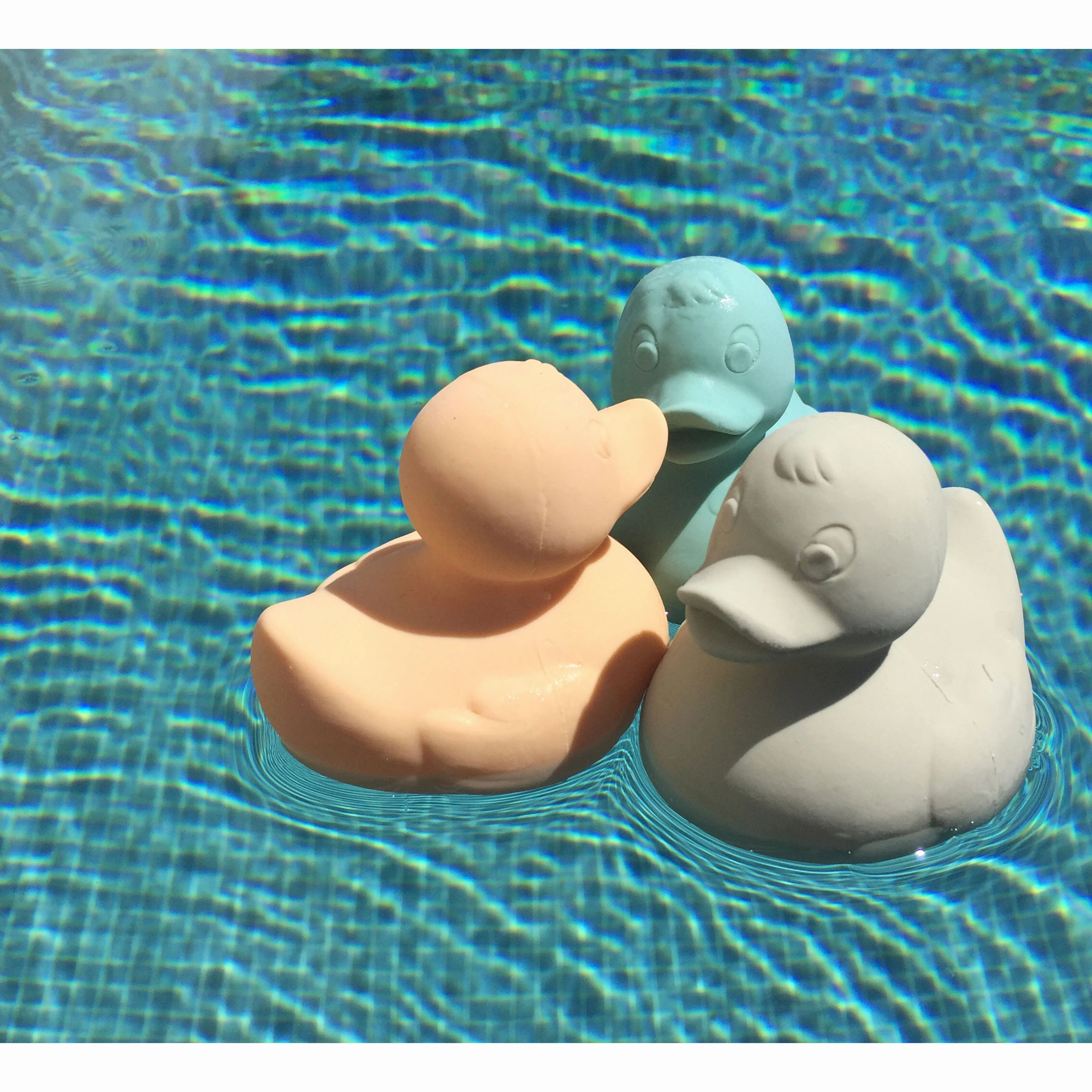 Oli & Carol Small Monochrome Ducks Teether