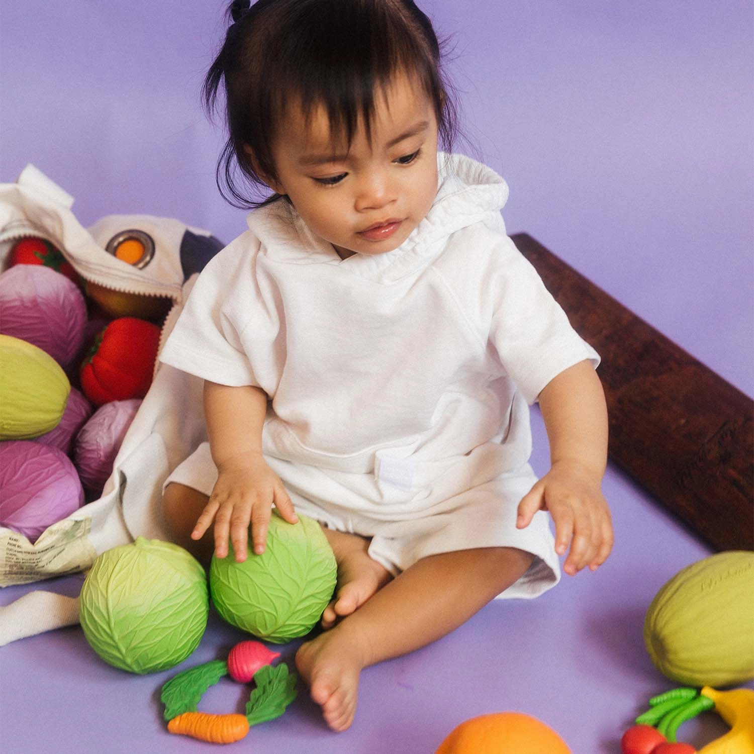 Oli & Carol Veggie Teething Ring