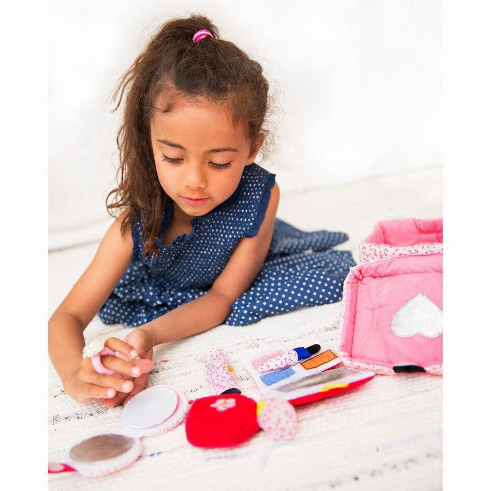 Oskar and Ellen Beauty Box Petite