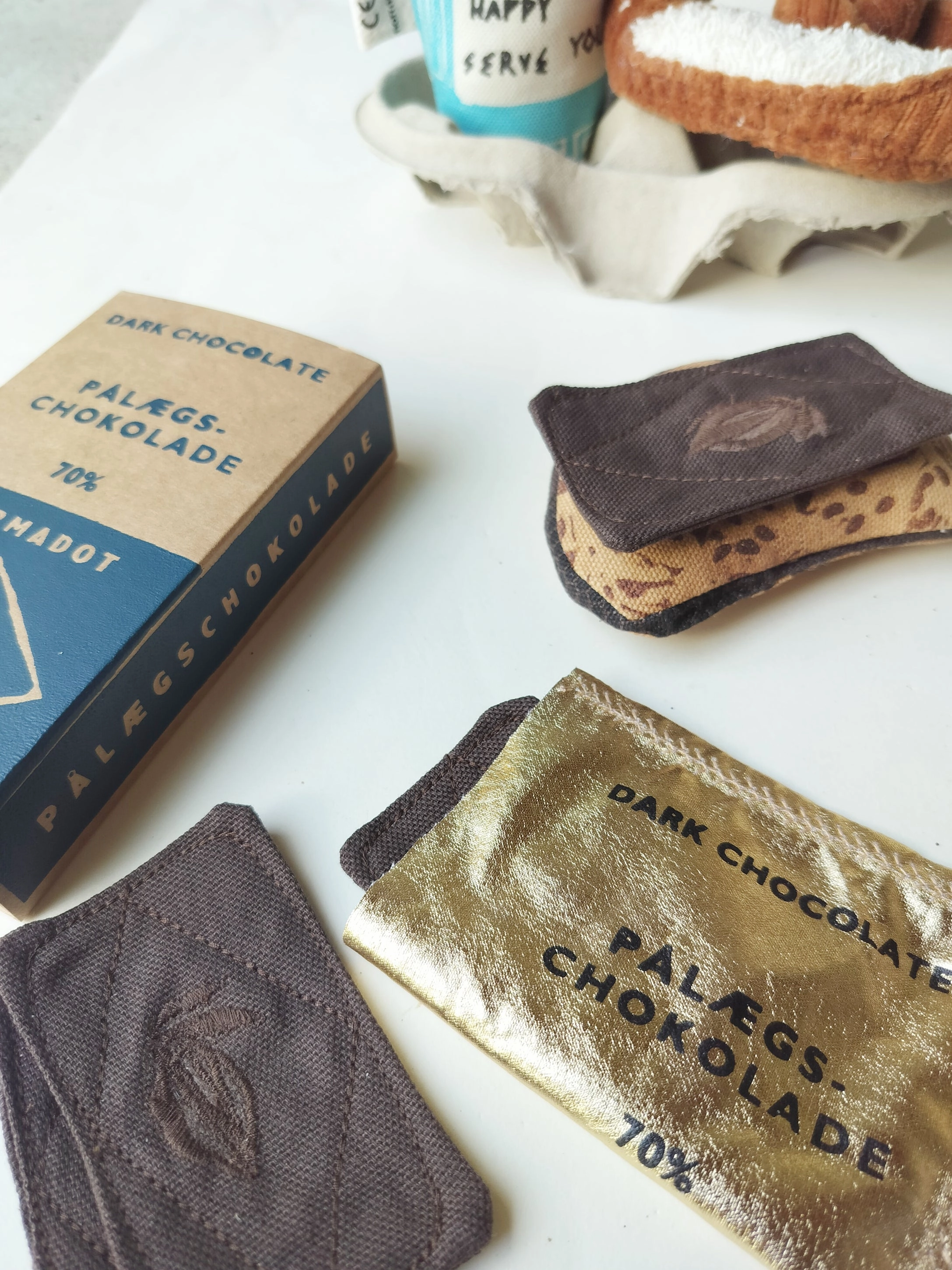 Pack of 4 Dark Chocolate Slices  Plgschokolade / Sandwich Chocolate