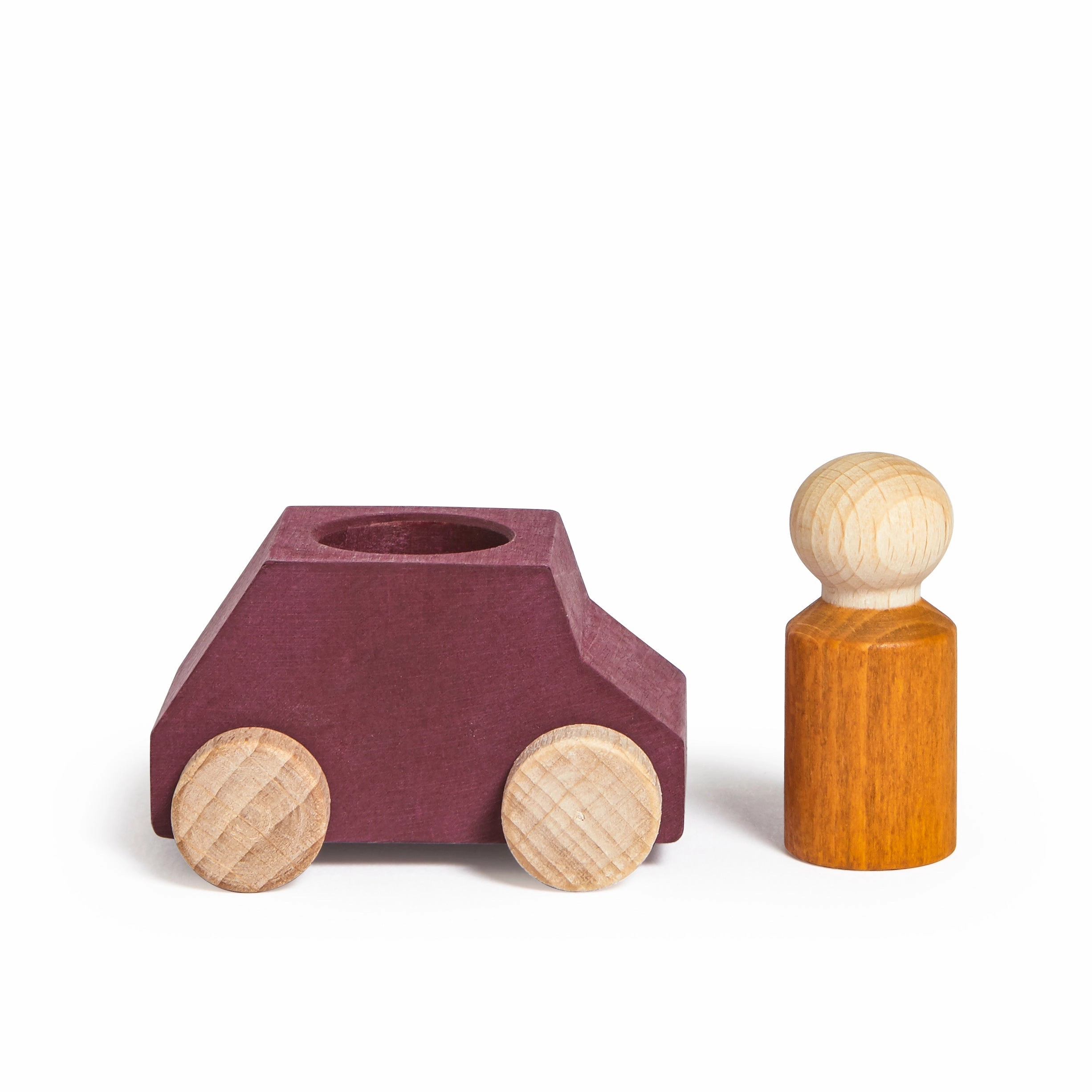 Plum wooden car with ochre figure