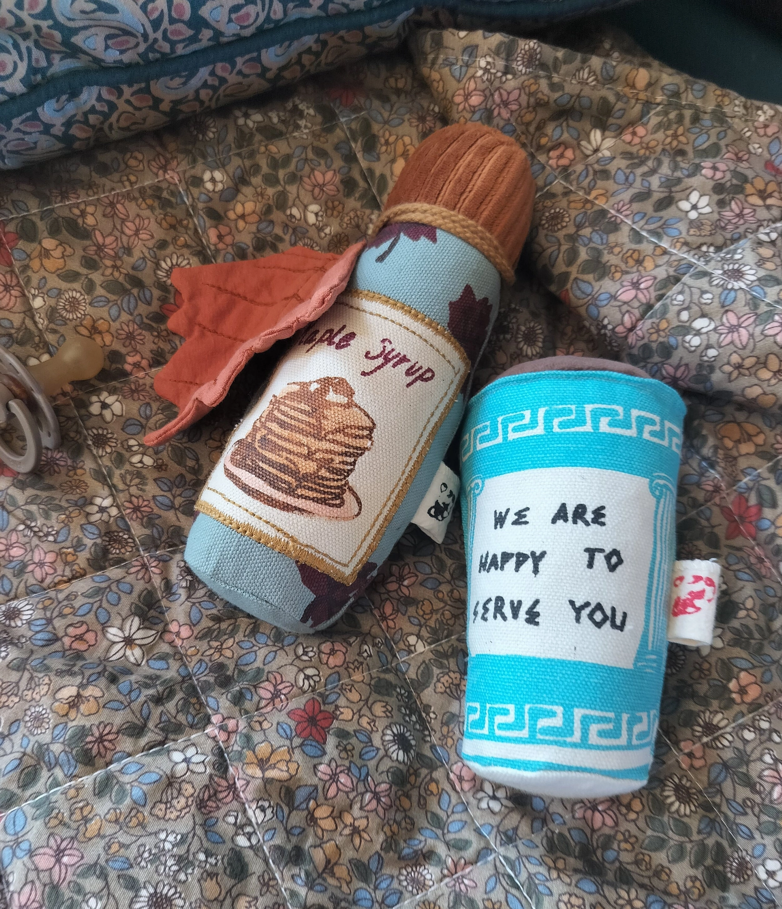 Rattle - Maple syrup bottle