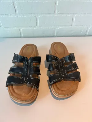 Sandals Flats By Clarks In Black & Tan, Size: 9 clarks