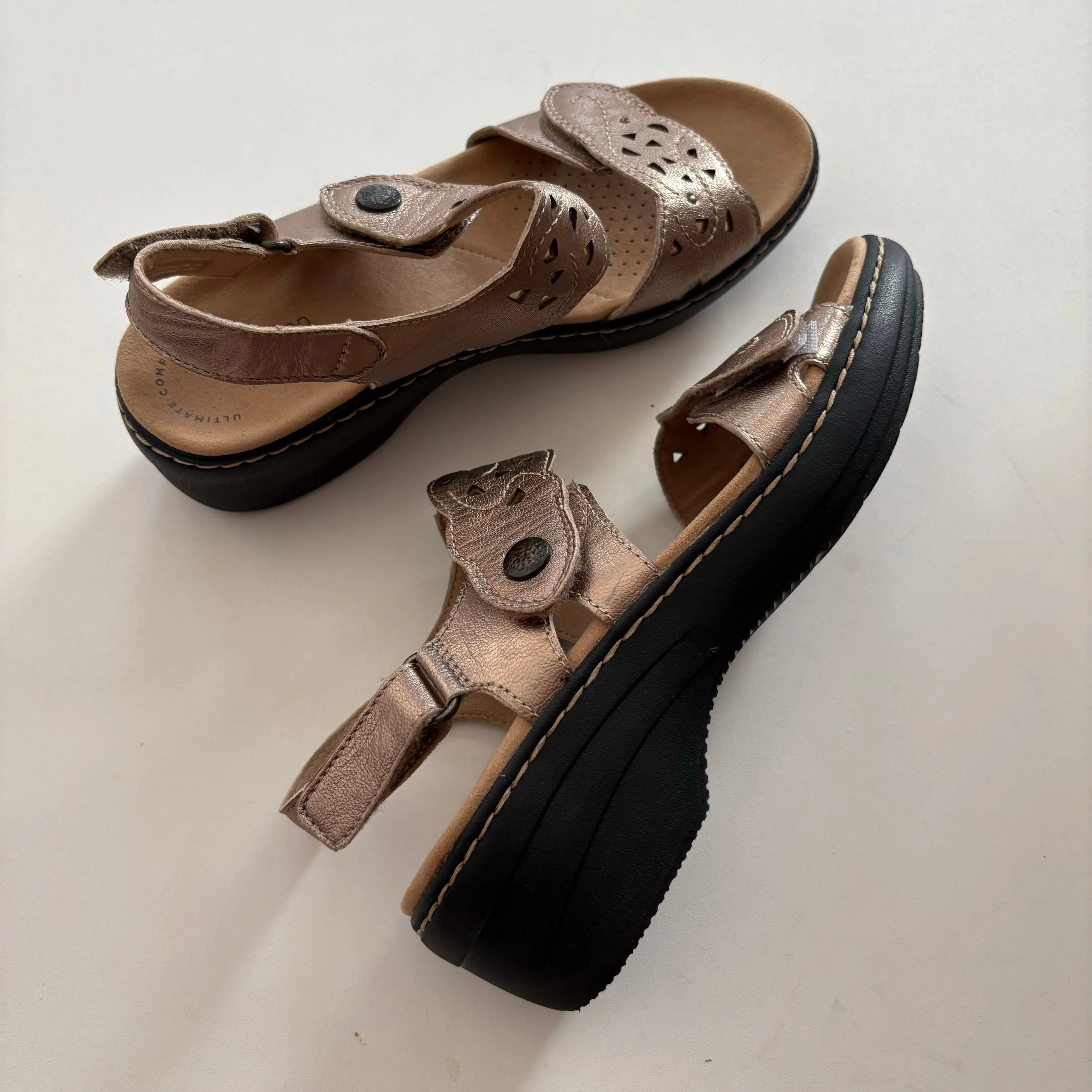 Sandals Heels Wedge By Clarks In Gold, Size: 7 clarks