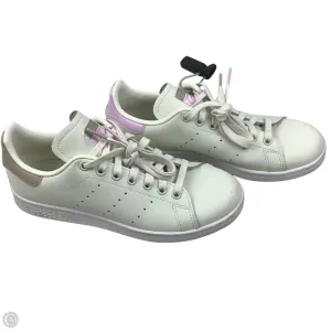 Shoes Athletic By Adidas In White, Size: 7 adidas