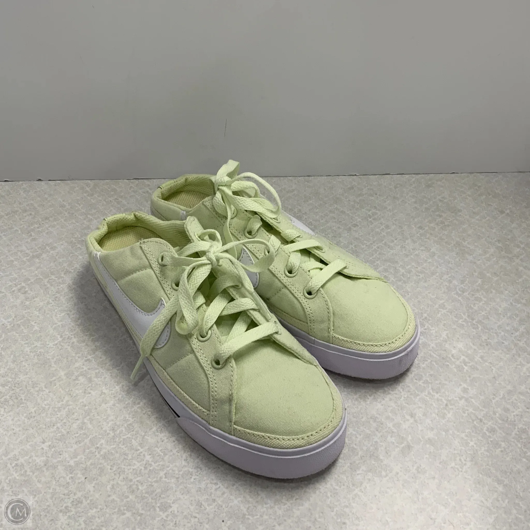 Shoes Athletic By Nike In Green, Size: 7 nike