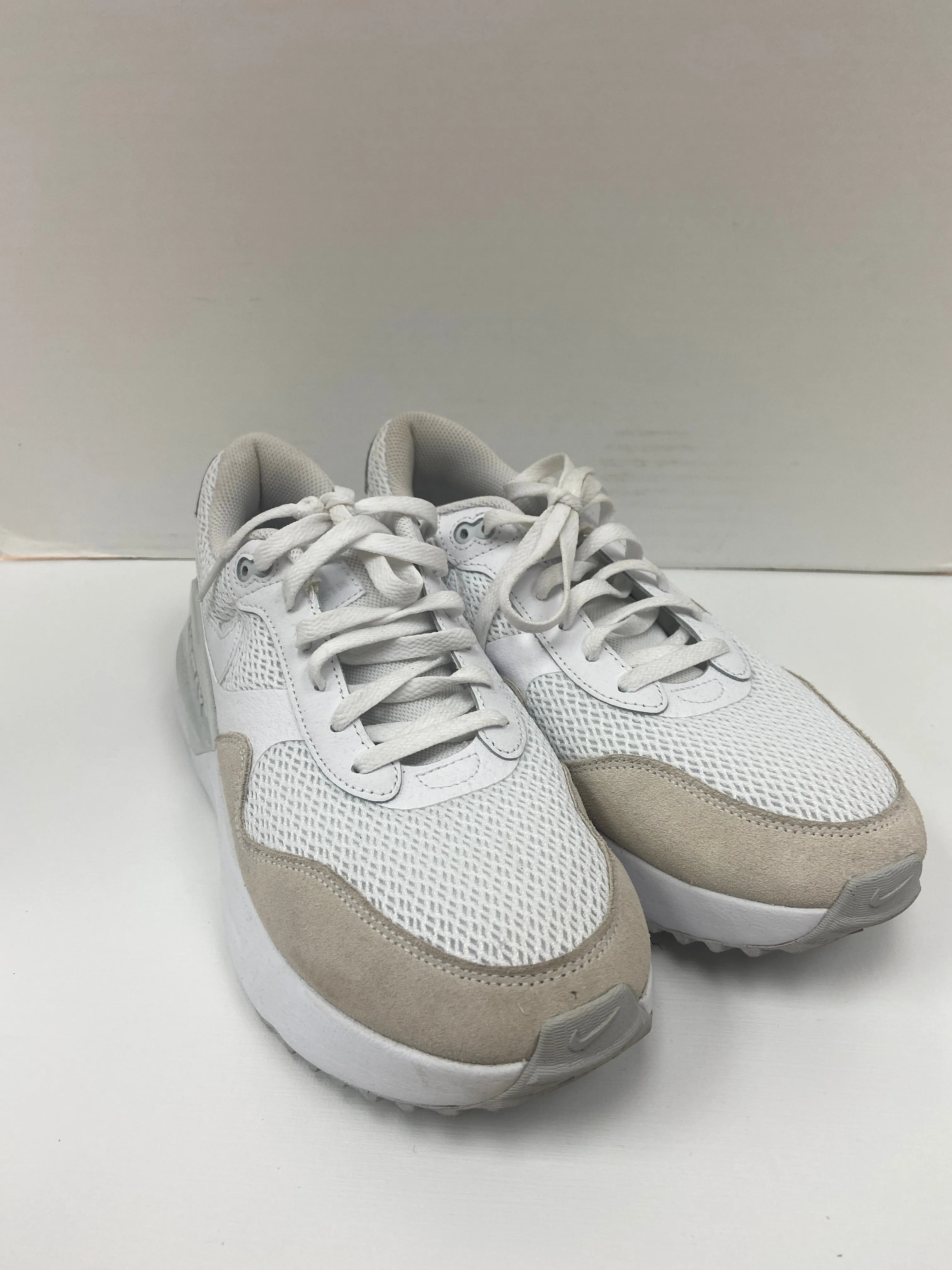 Shoes Athletic By Nike In White, Size: 10 nike