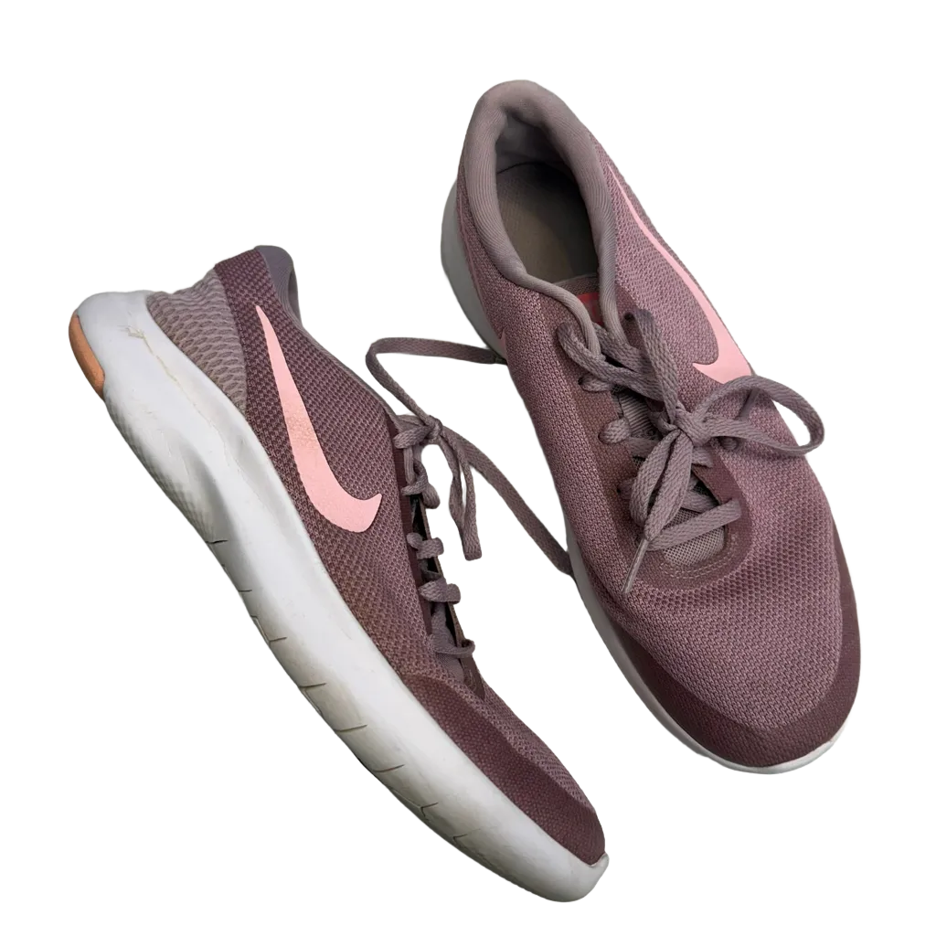 Shoes Athletic By Nike  Size: 8.5 nike