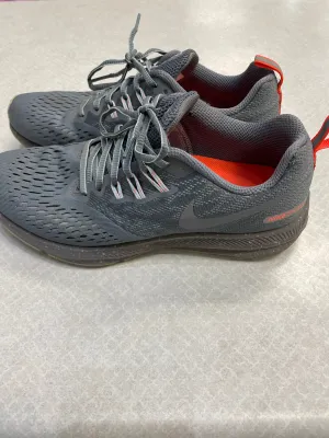 Shoes Athletic By Nike  Size: 9 nike
