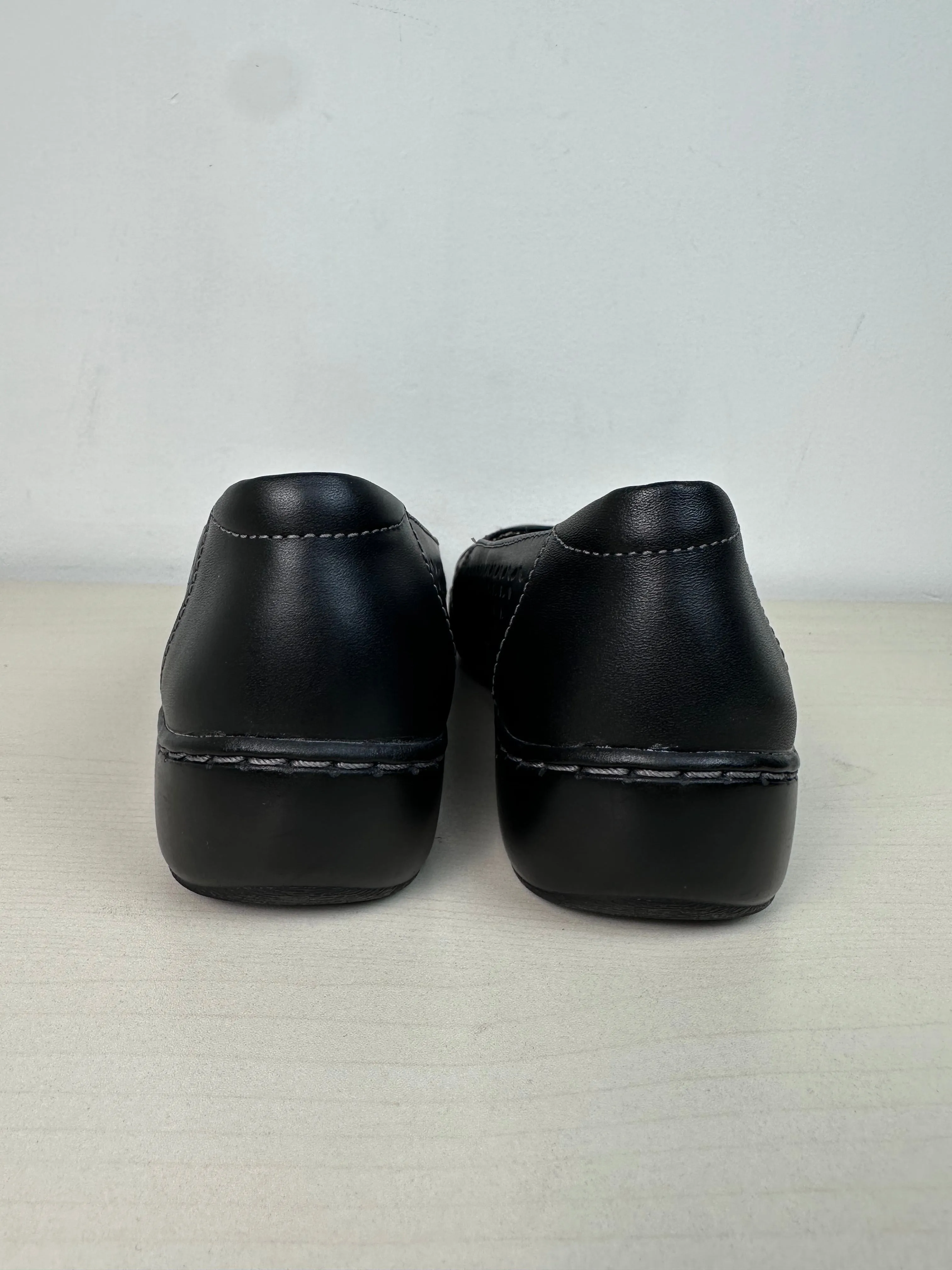 Shoes Flats By Clarks In Black, Size: 6.5 clarks