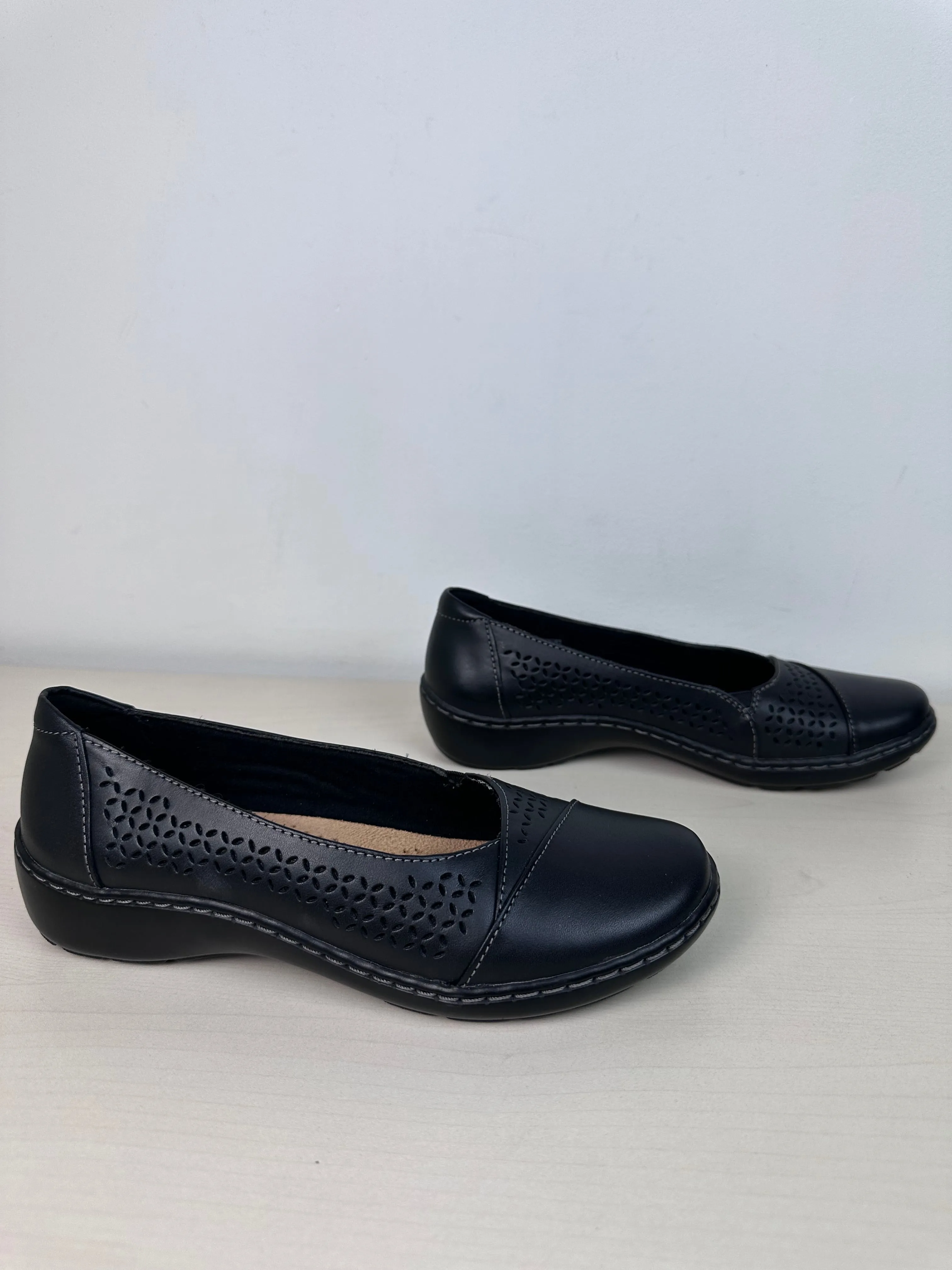 Shoes Flats By Clarks In Black, Size: 6.5 clarks