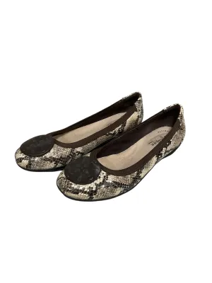 Shoes Flats By Clarks In Snakeskin Print, Size: 6 clarks
