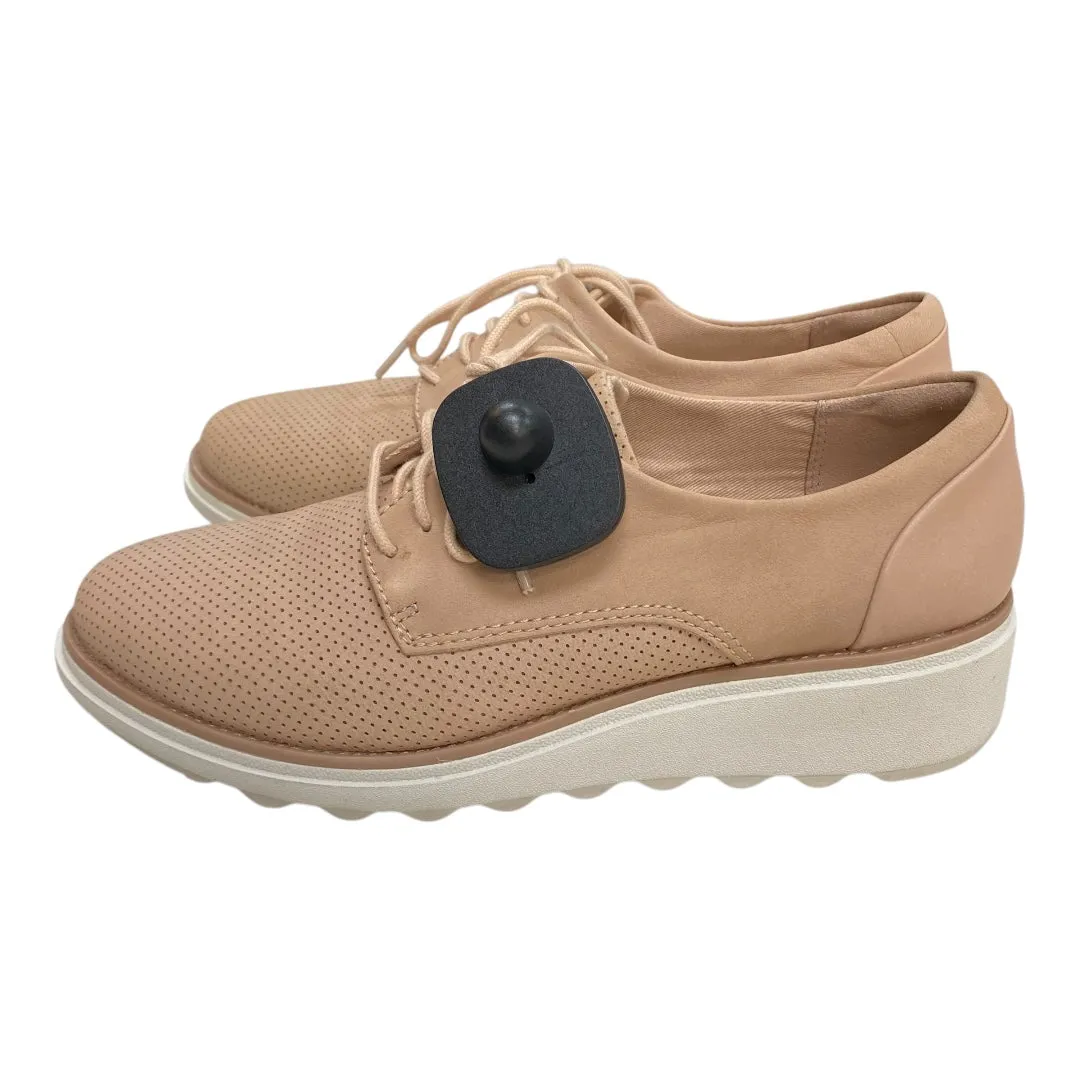 Shoes Sneakers By Clarks In Peach, Size: 8.5 clarks