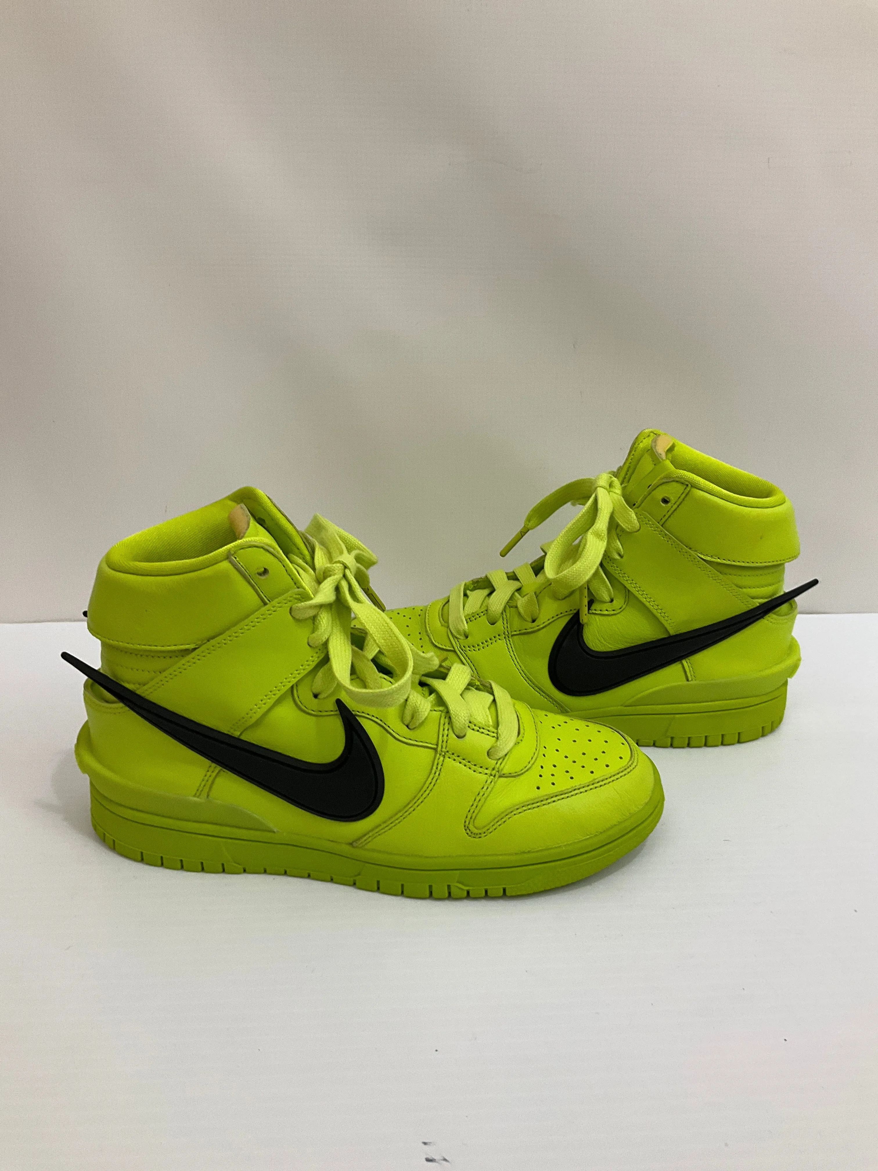 Shoes Sneakers By Nike In Green, Size: 7 nike