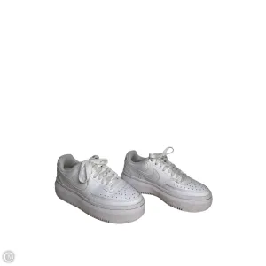 Shoes Sneakers By Nike In White, Size: 6 nike