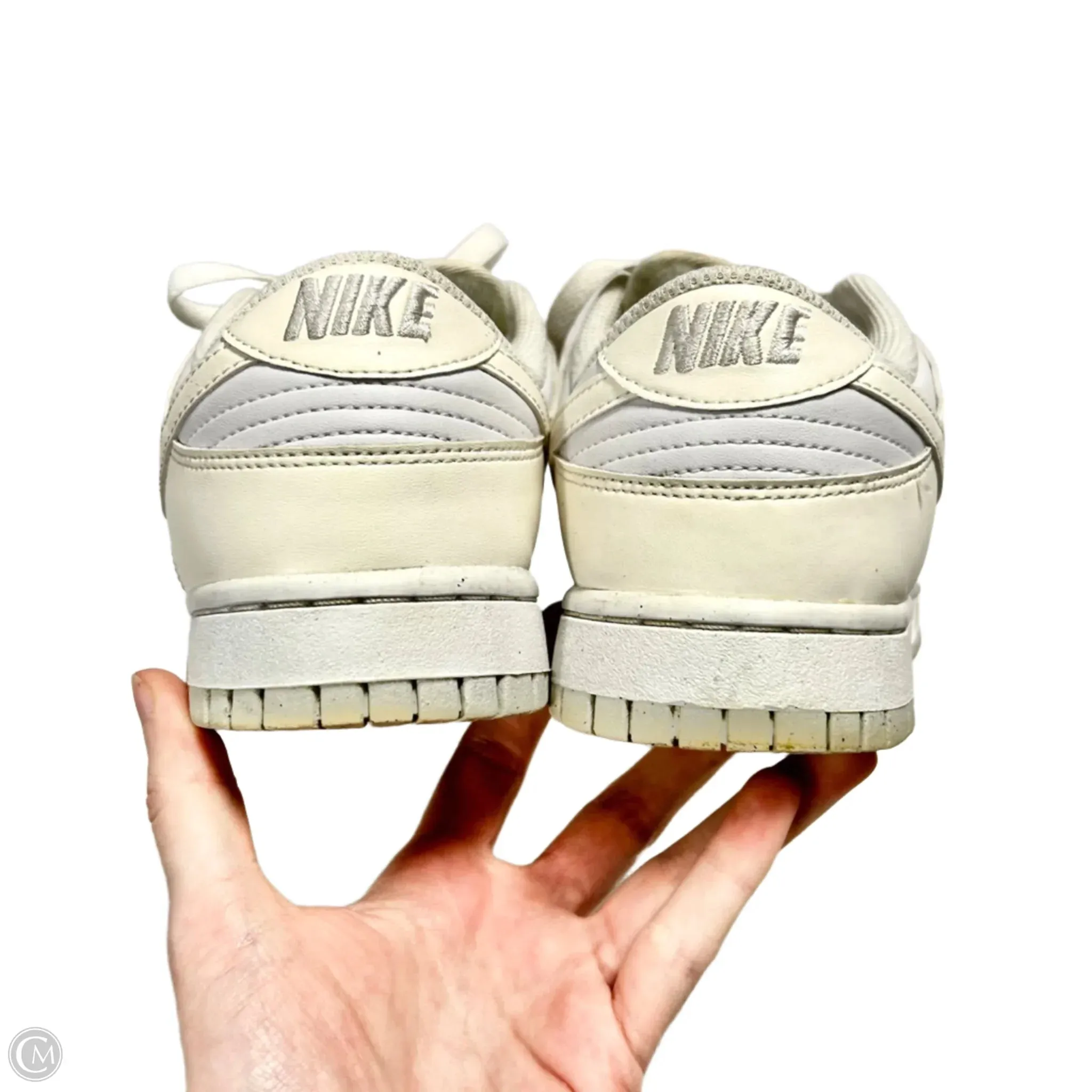 Shoes Sneakers By Nike In White, Size: 8 nike