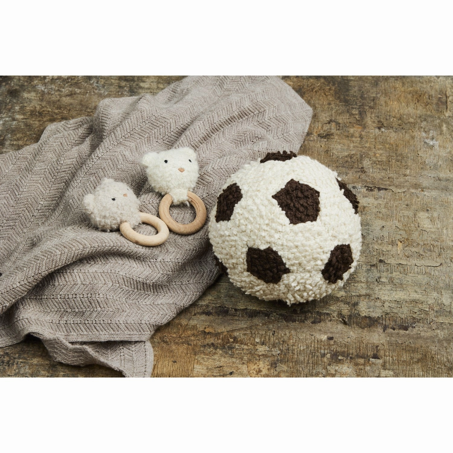 Smallstuff Off White Rattle Bear Boucl Merino Wool