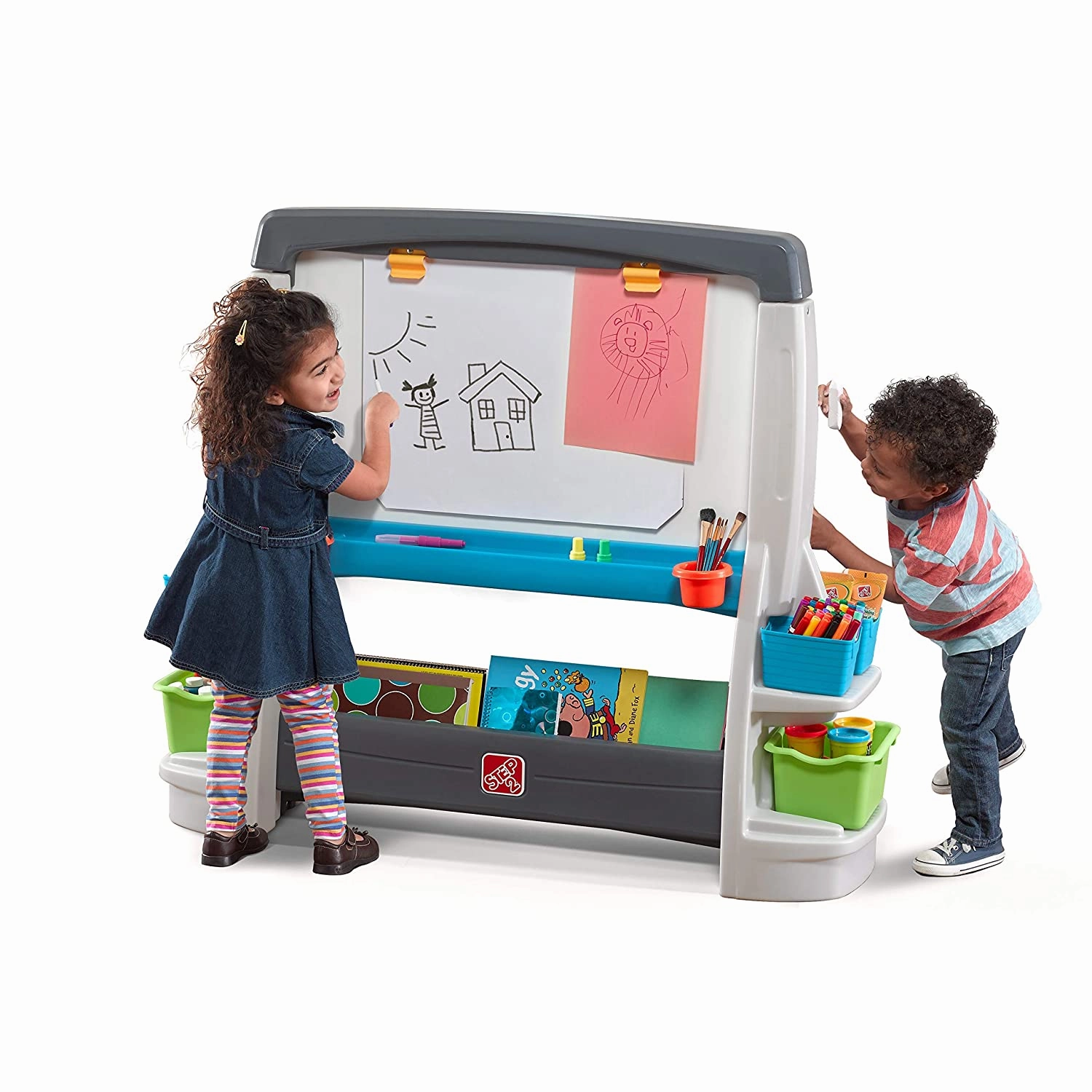 Step2 Jumbo Art Easel ,educational toy and playset for kids multiple use