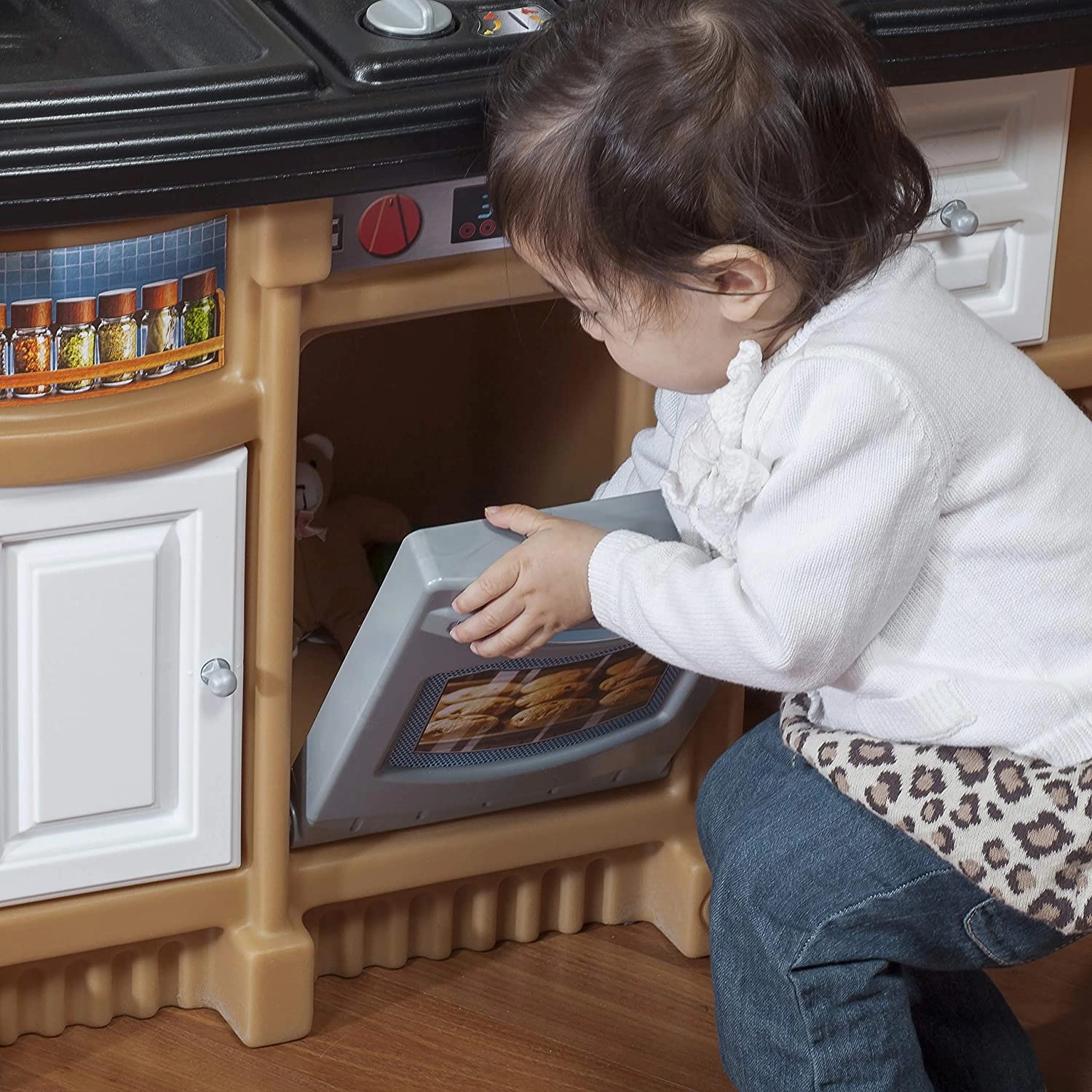 Step2 Lifestyle Custom Play Kitchen (Multicolour) , indoor game for kids with 20-piece accessory set