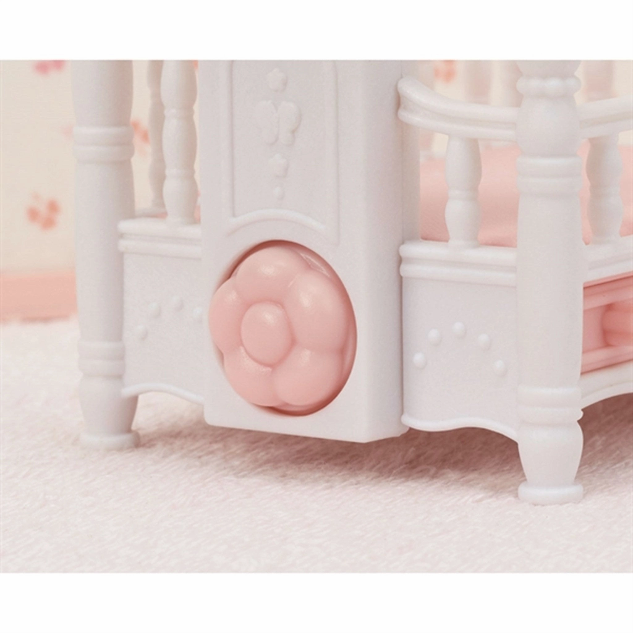Sylvanian Families? Crib with Mobile