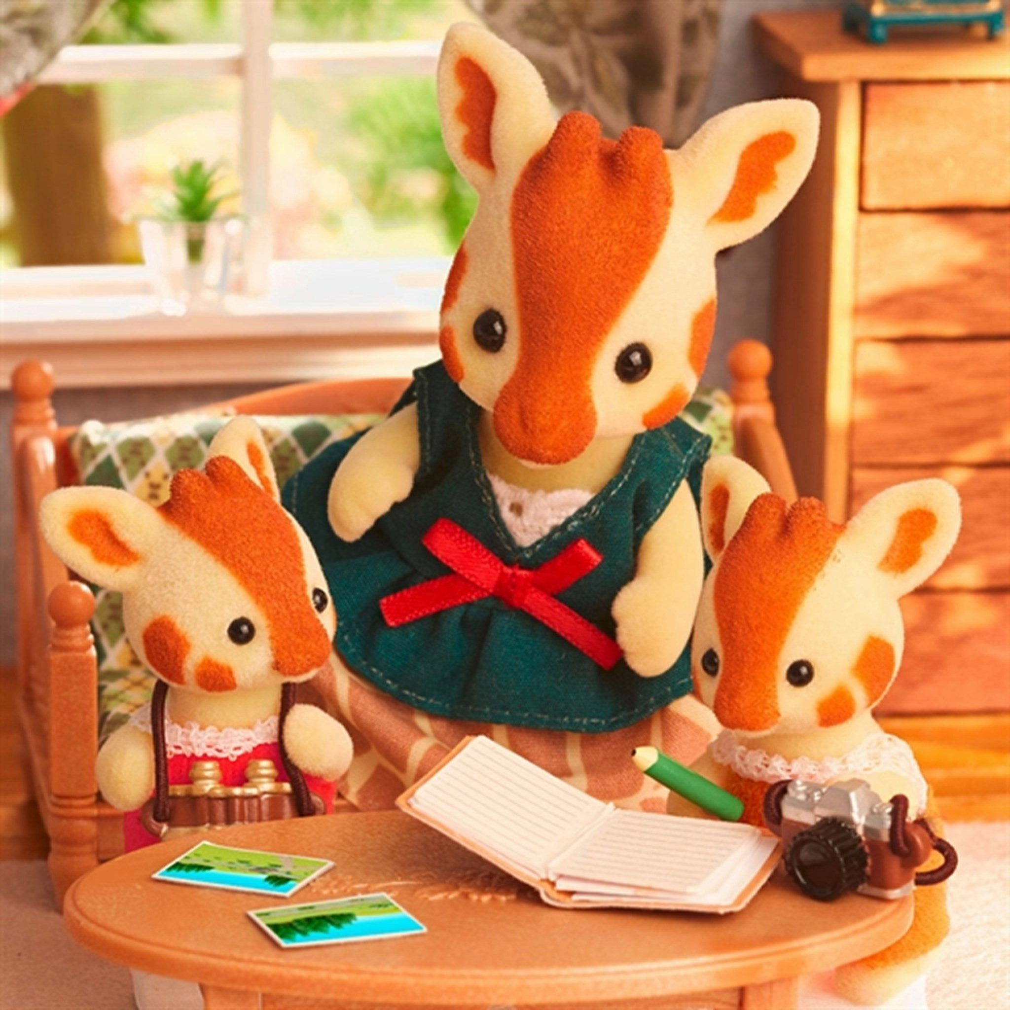 Sylvanian Families? Highbranch Giraffe Family