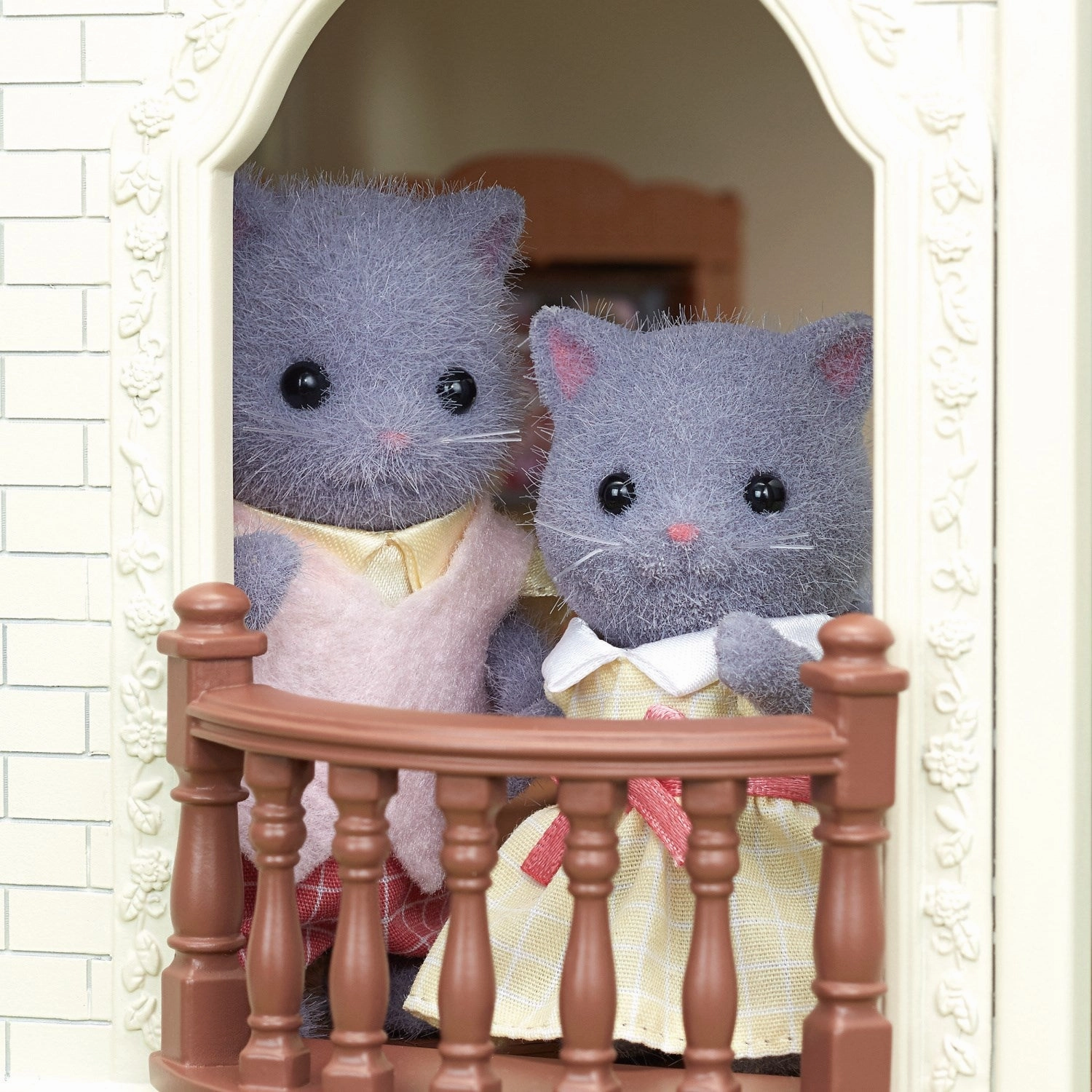 Sylvanian Families? Persian Cat Family