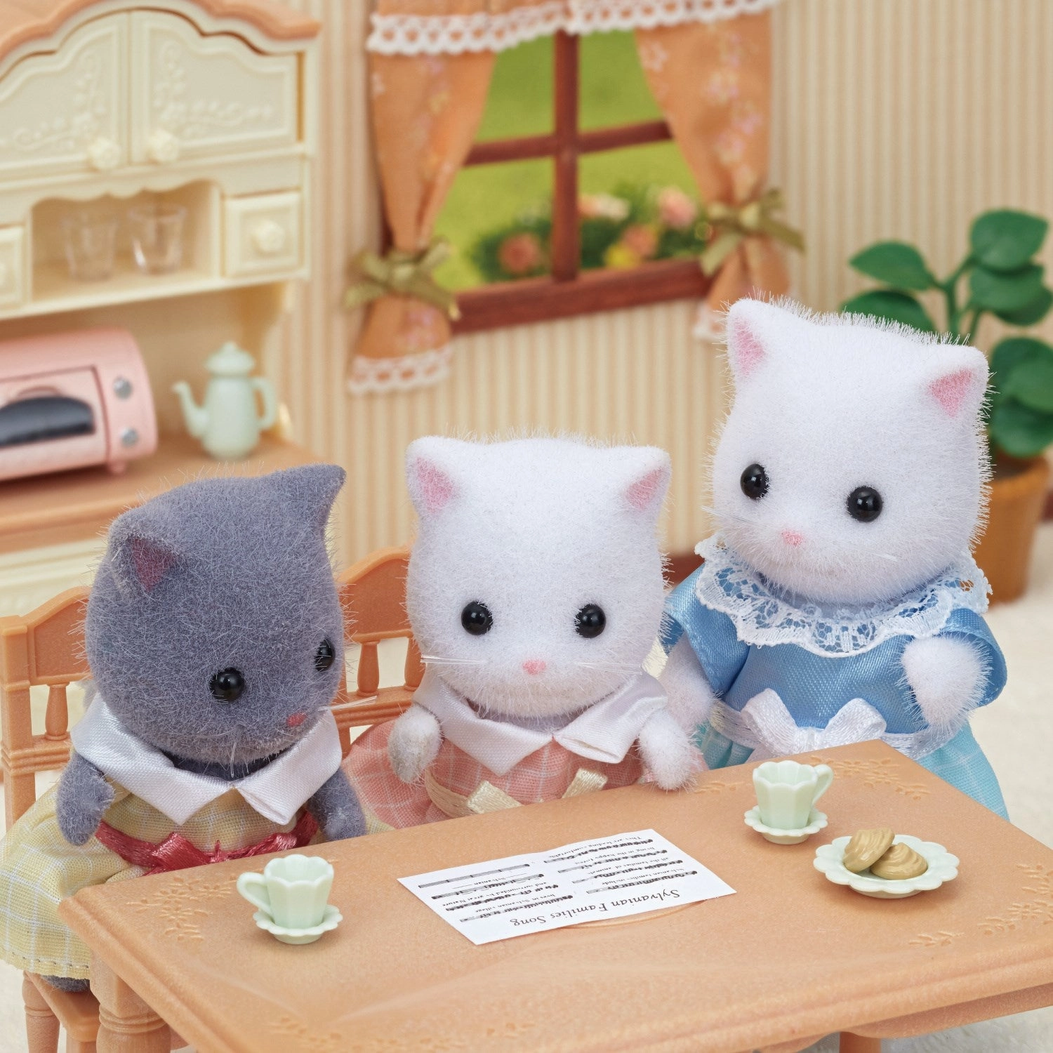 Sylvanian Families? Persian Cat Family