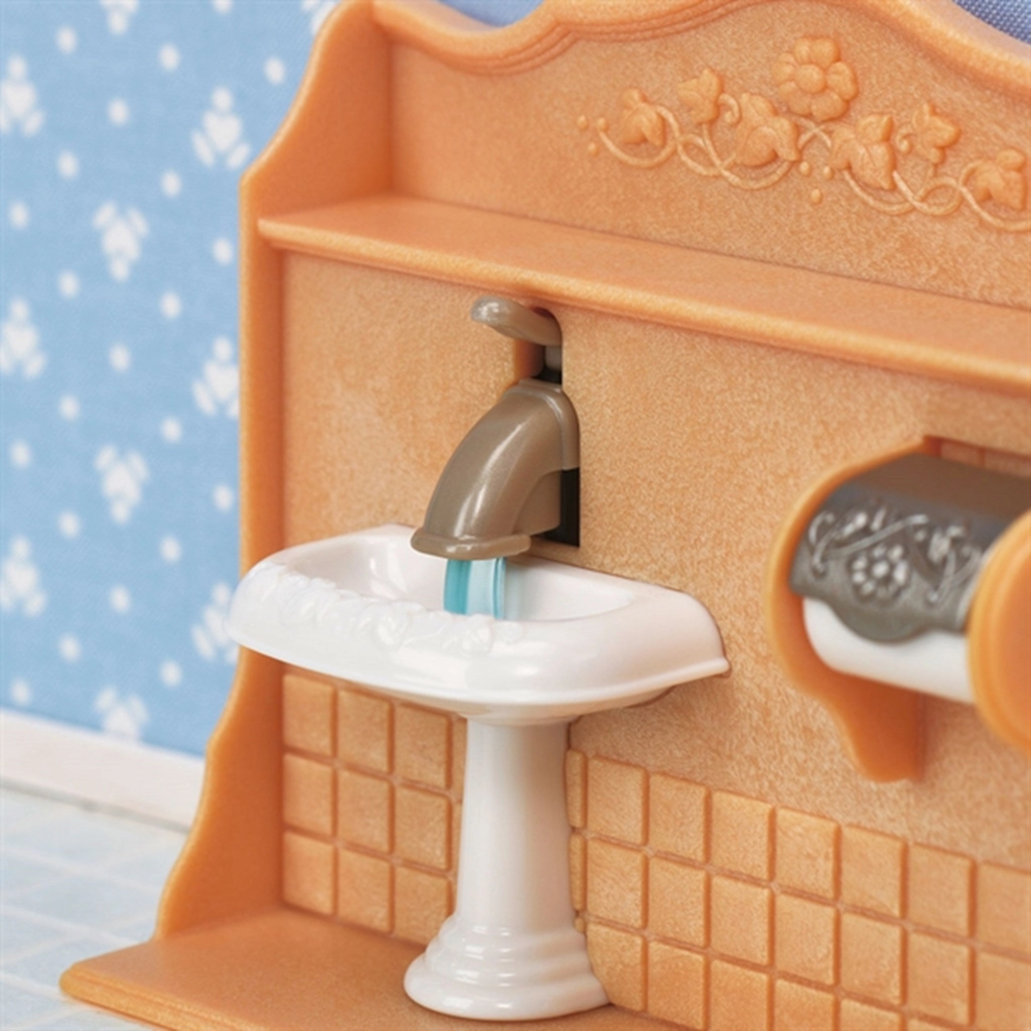Sylvanian Families? Playful Starter Furniture Set