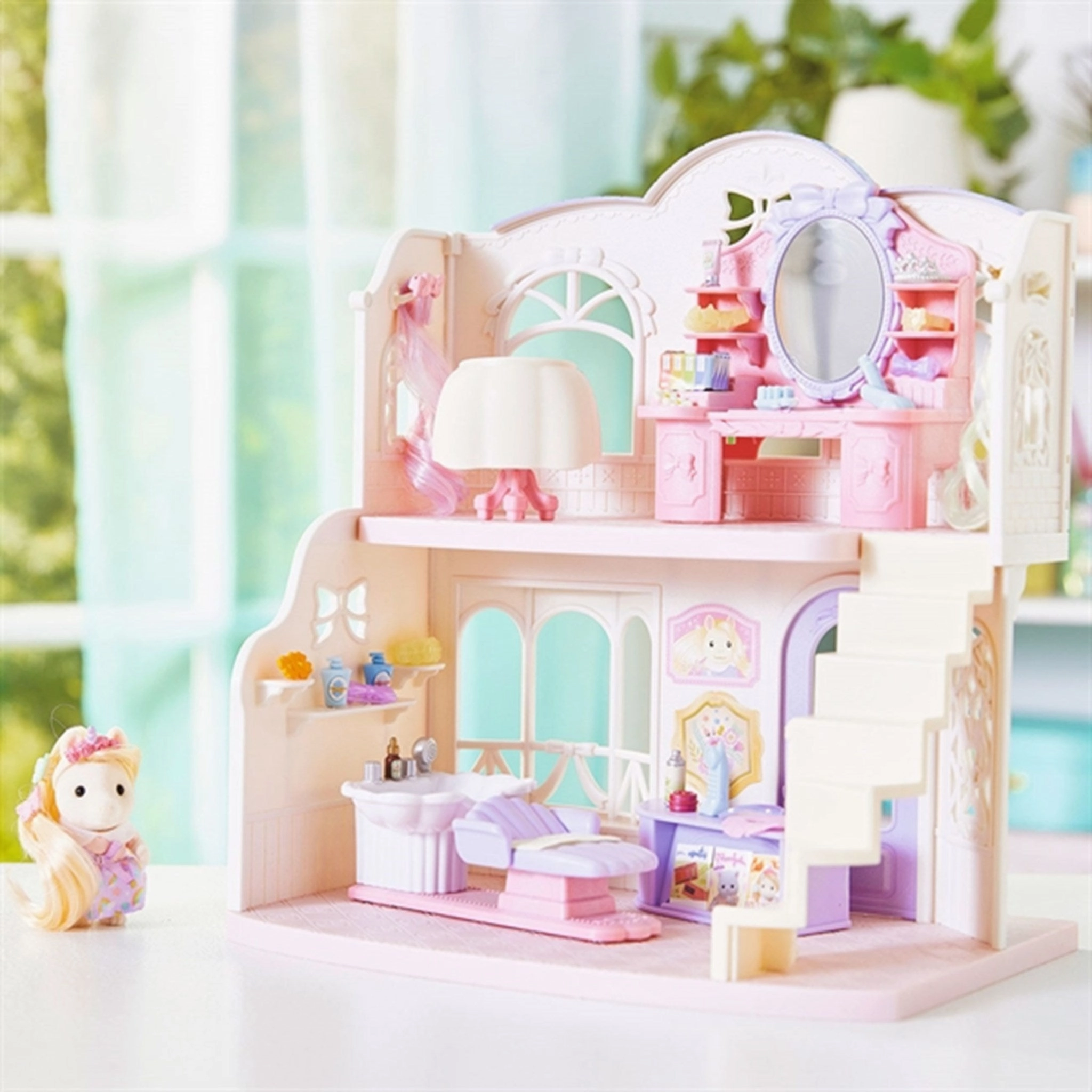 Sylvanian Families? Pony's Stylish Hair Salon