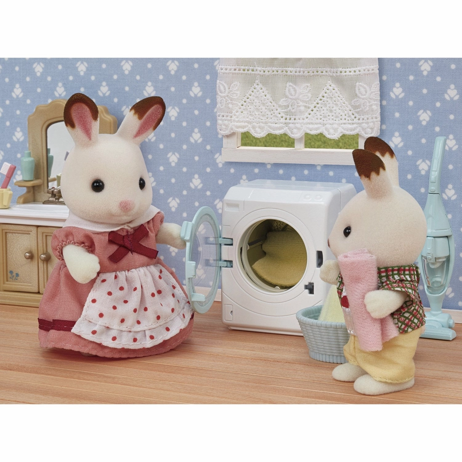 Sylvanian Families? Vacuum Cleaner & Washing Machine