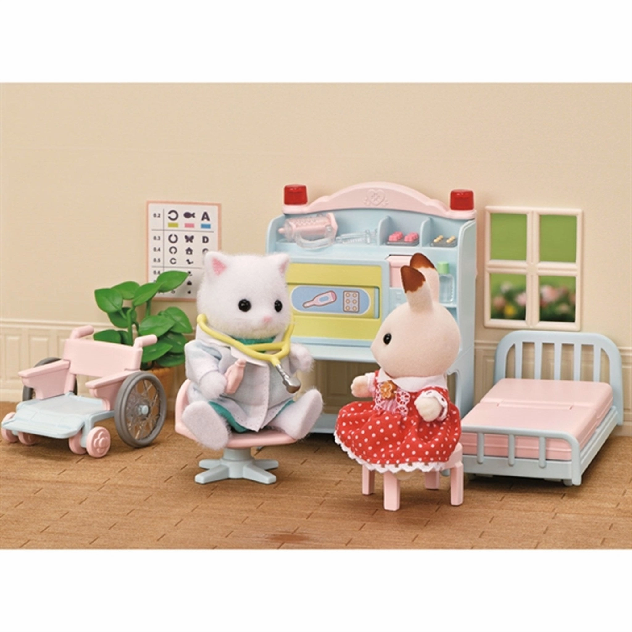 Sylvanian Families? Village Doctor Starter Set
