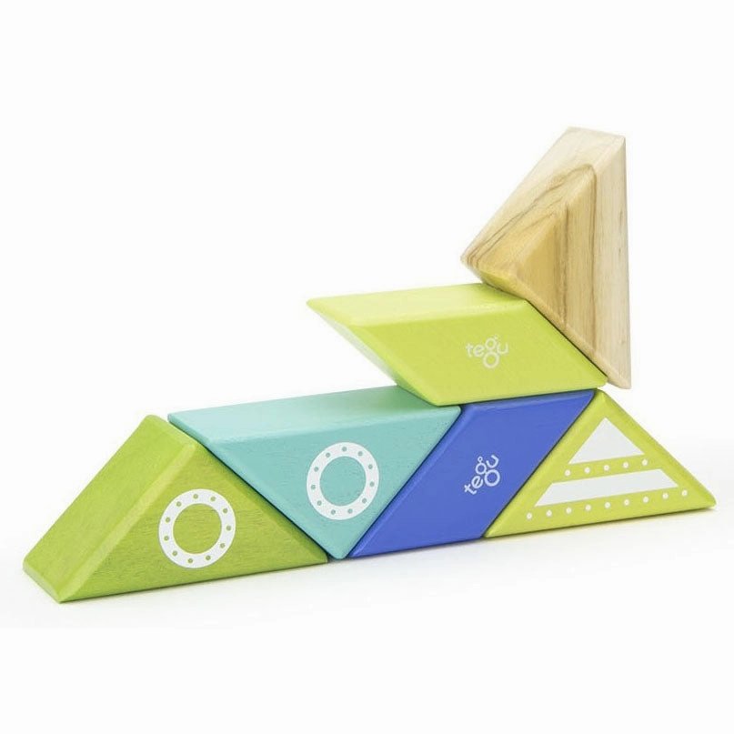 Tegu Travel Pal Spaceship Magnetic Wooden Blocks