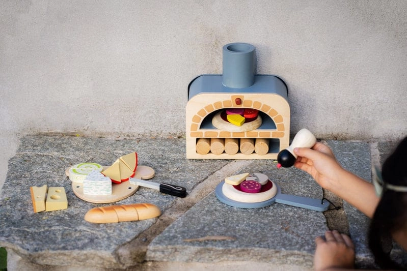 Tender Leaf Toys Make Me a Pizza Set