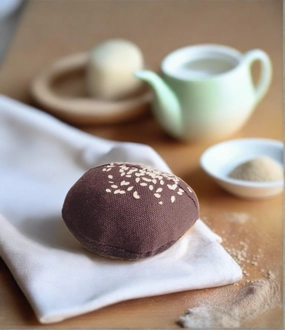 Wholemeal Sesame Roll