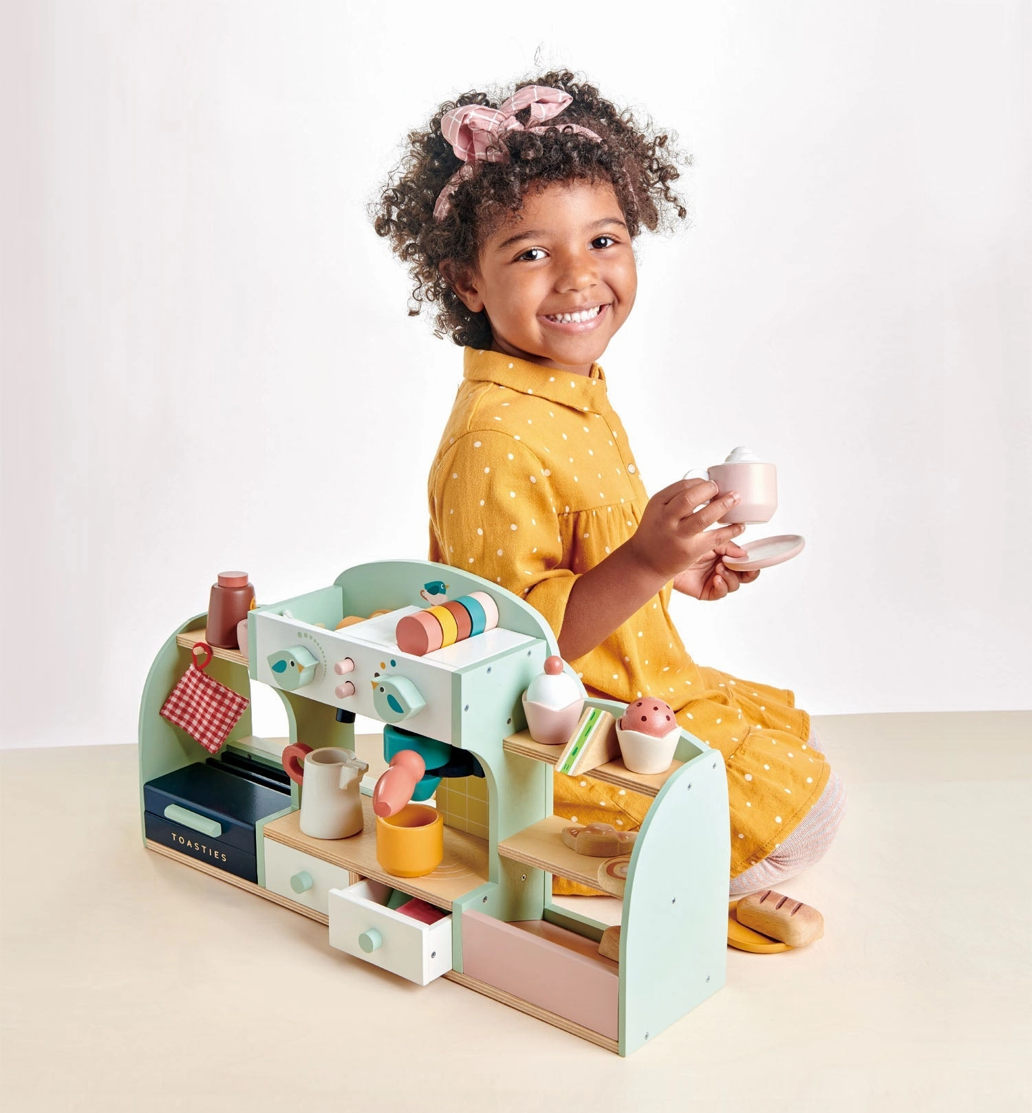 Wooden Mini Chef Birds Nest Caf